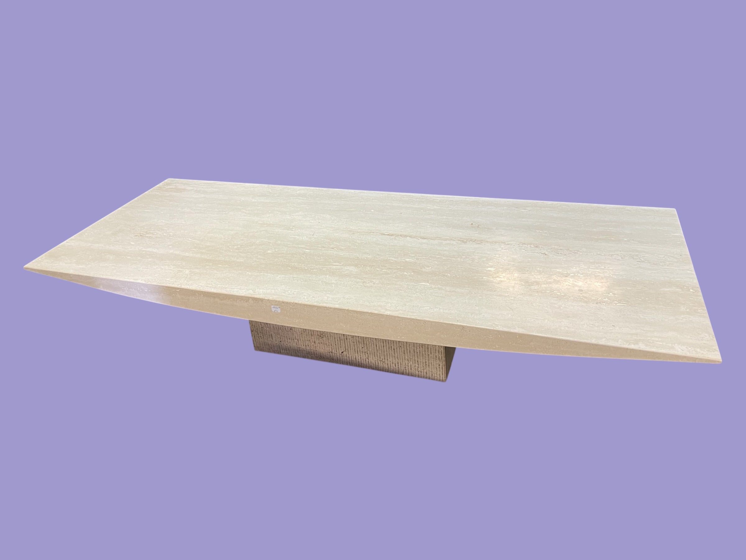 Grande table basse en travertin époque fin XXème