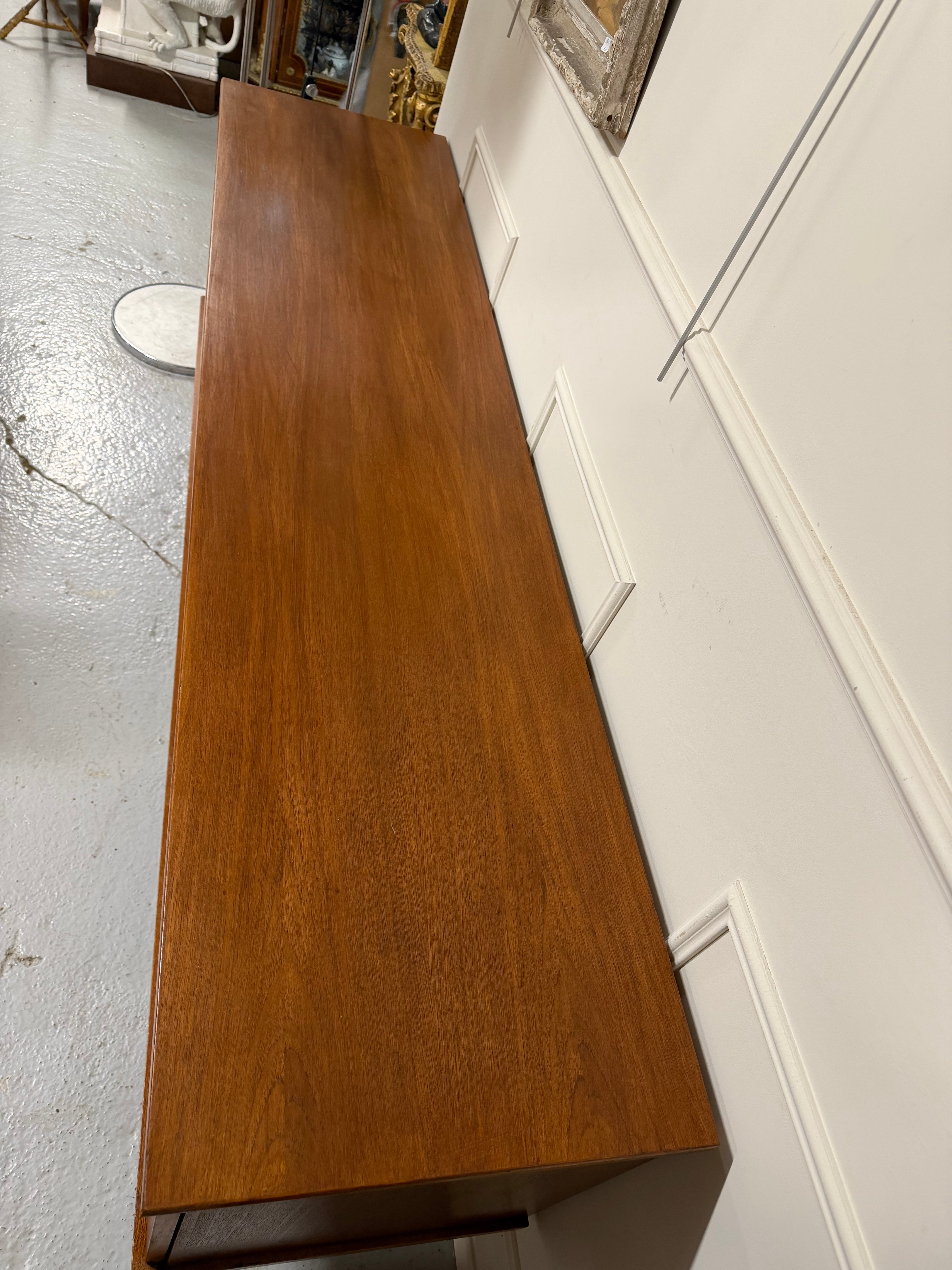 Enfilade en teck scandinave vers 1960