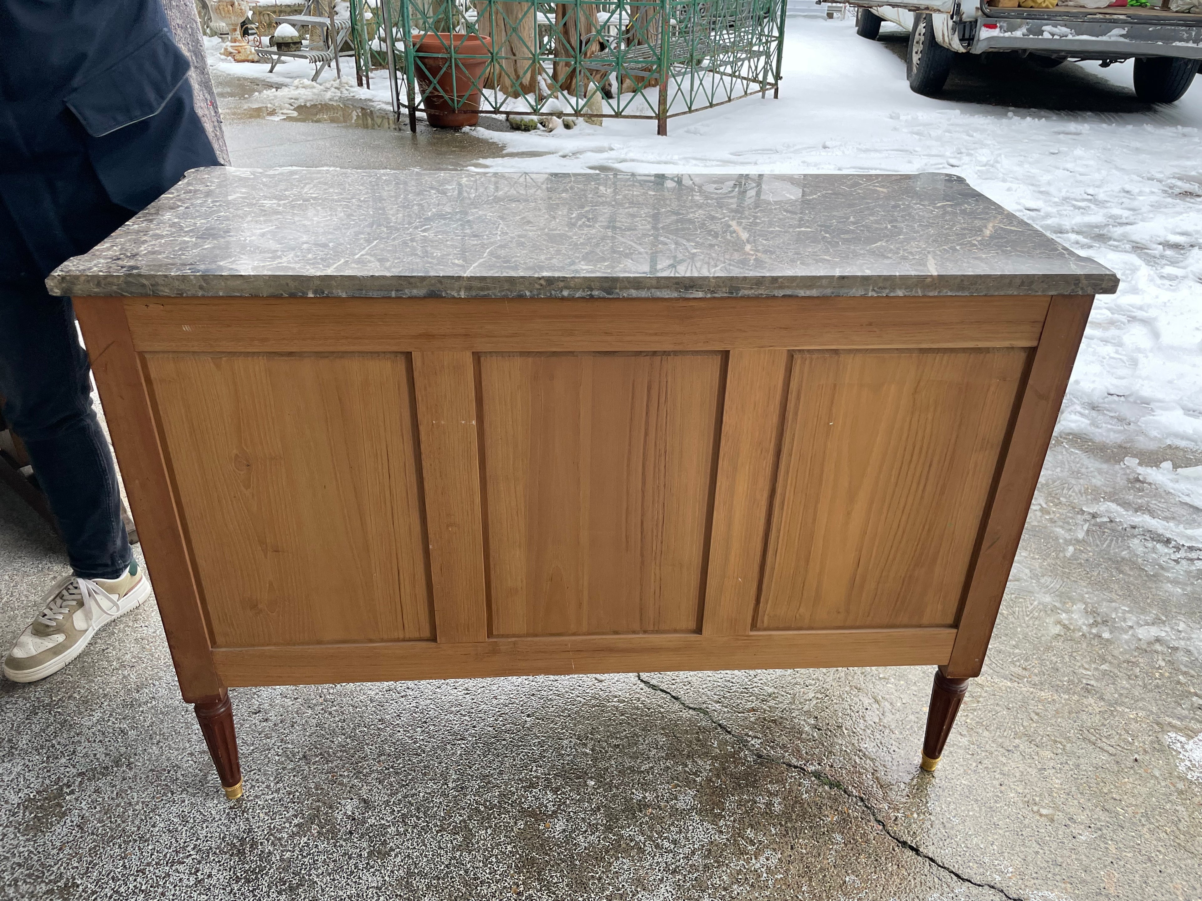 Commode style Louis XVI estampille Hazard