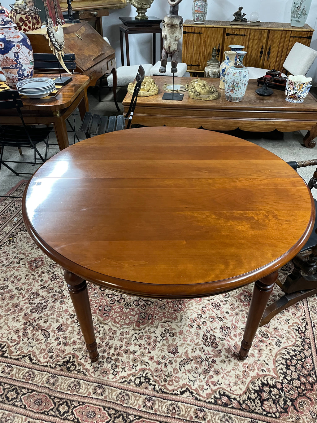 Table ronde Louis Philippe en Merisier