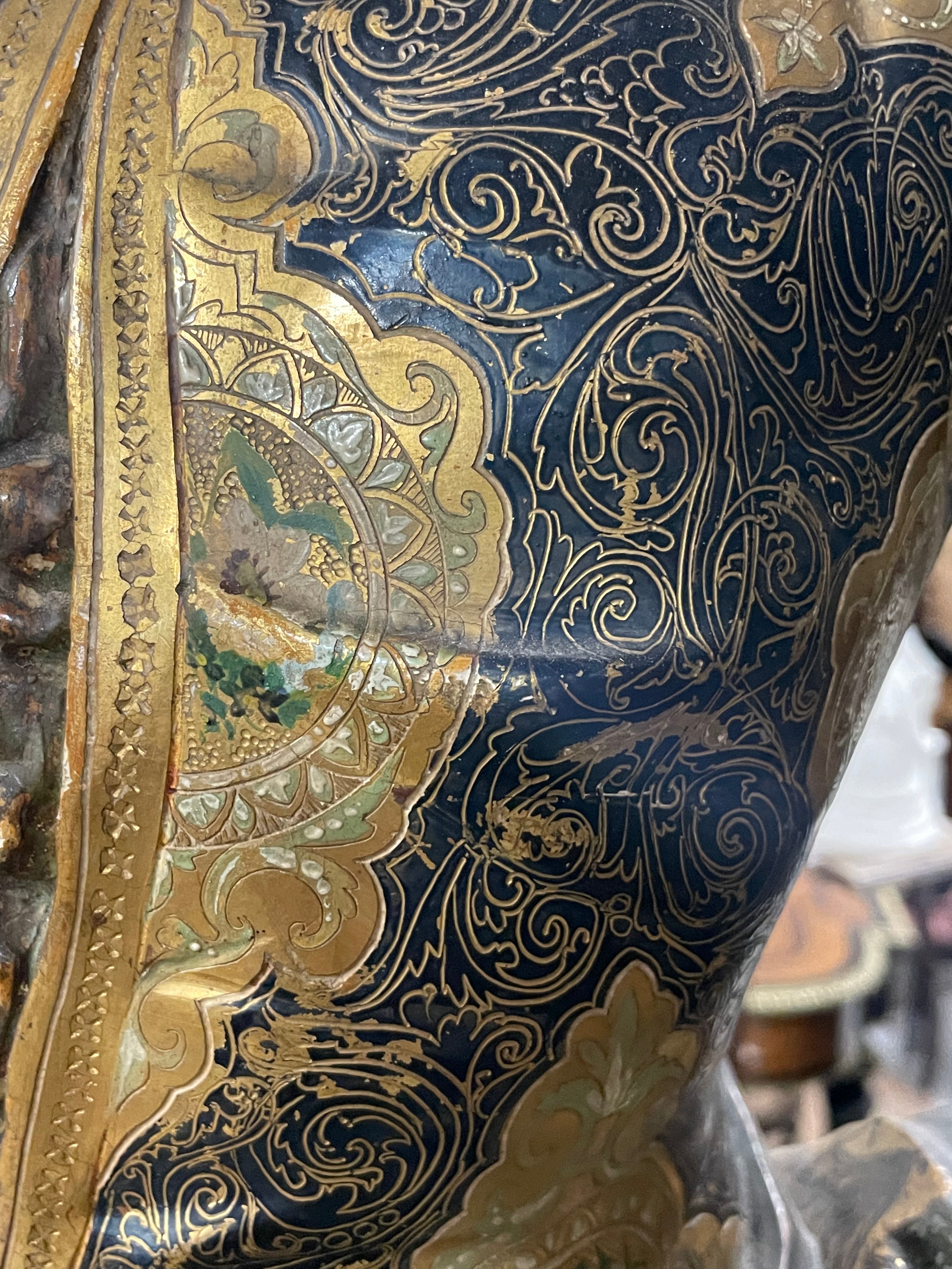 Important nubien porte torchère en bois doré polychrome époque fin XIXème