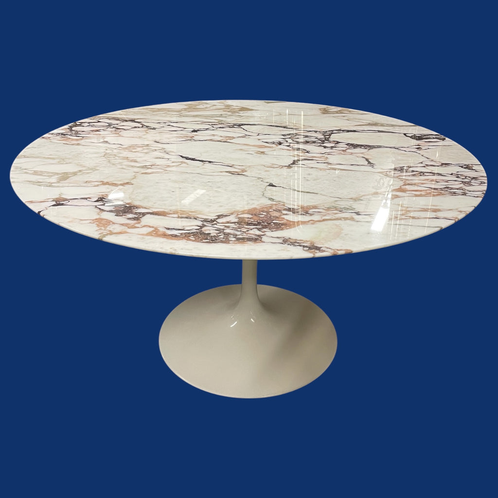 Table Knoll Eero Saarinen Modèle Tulipe En Marbre 137 Cm