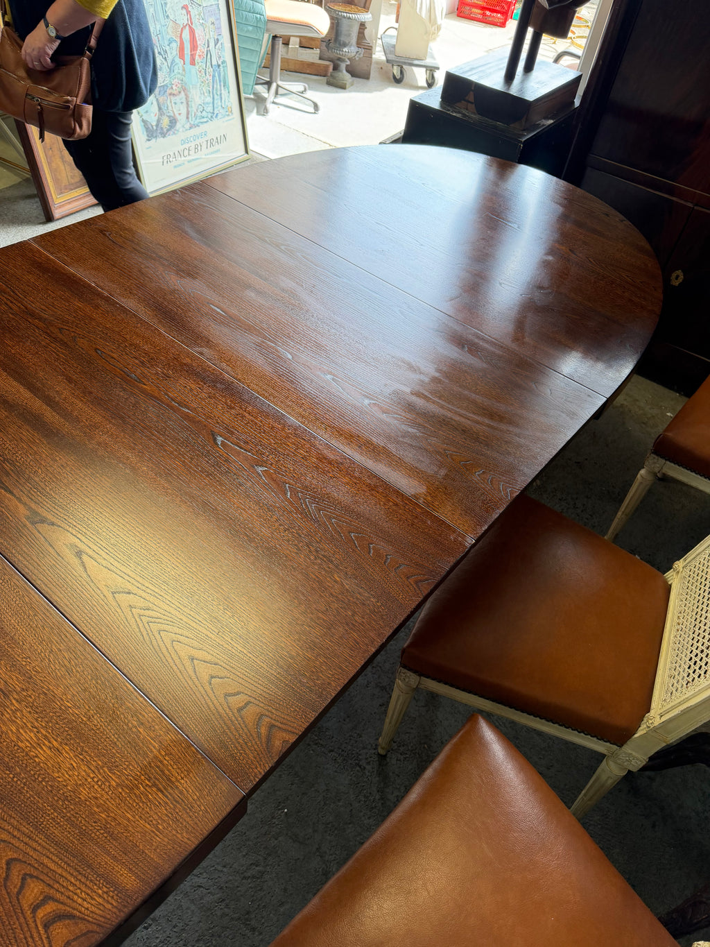 Grande table ovale Baumann circa 1960