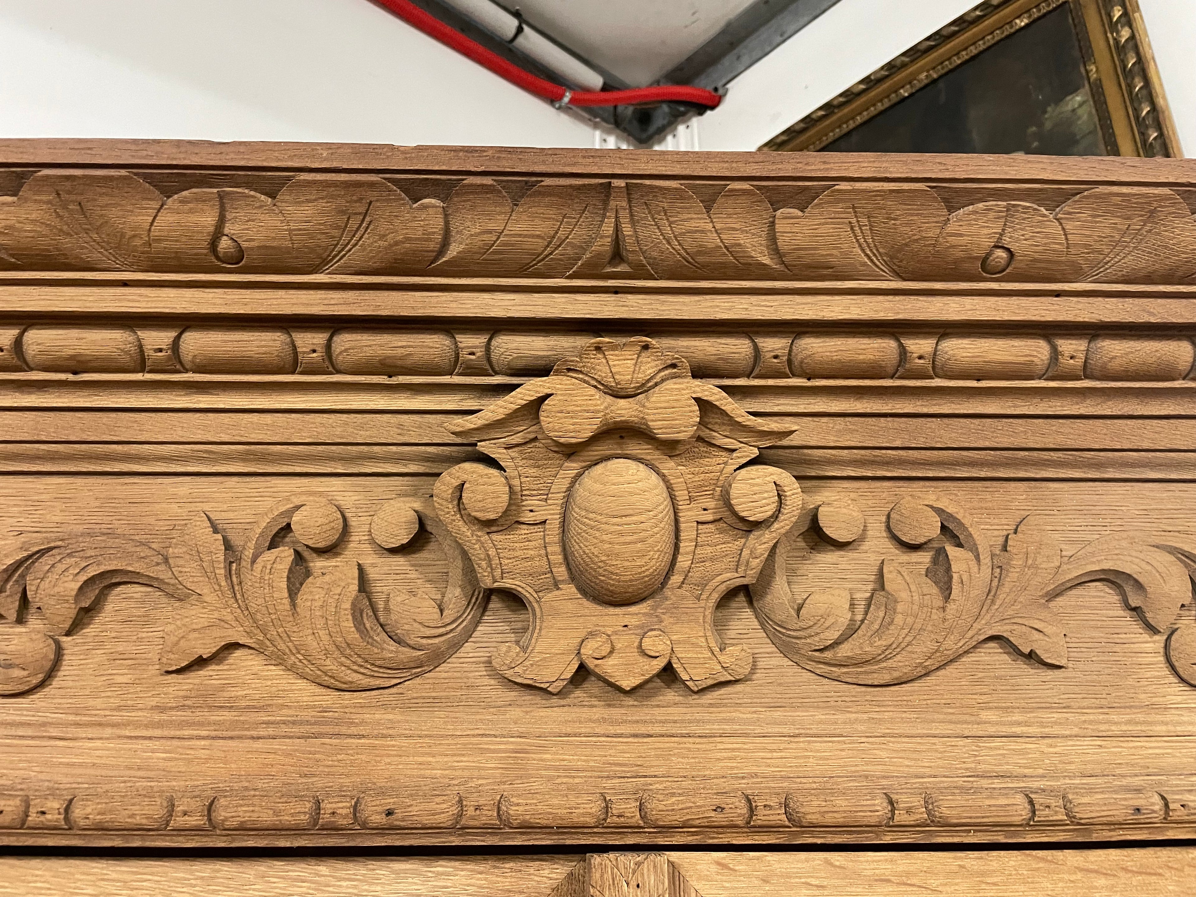 Buffet deux corps Henri II Chêne Sablé