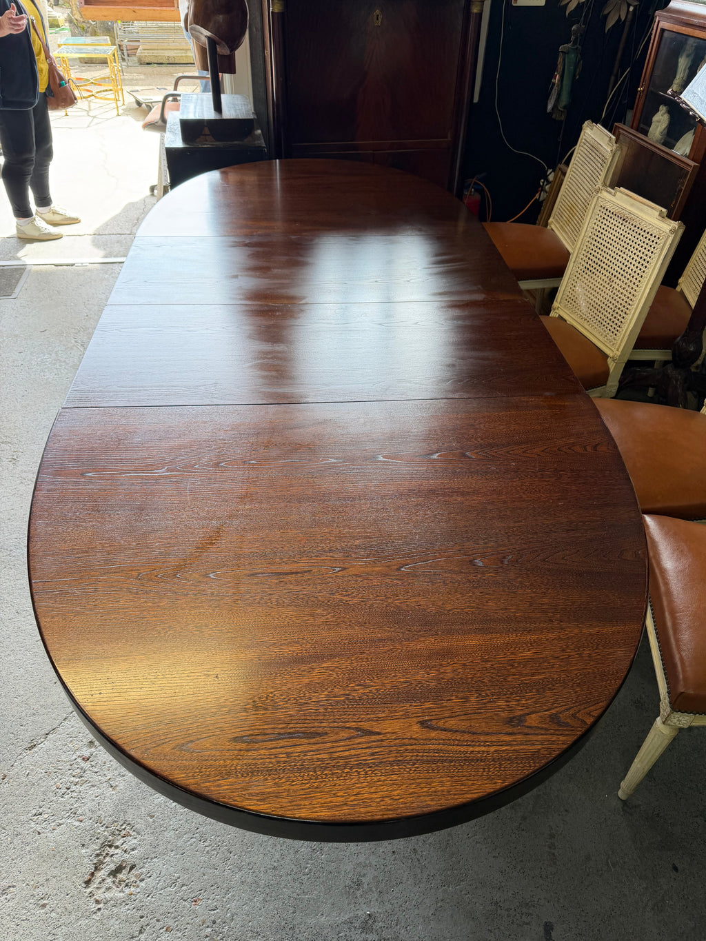 Grande table ovale Baumann circa 1960