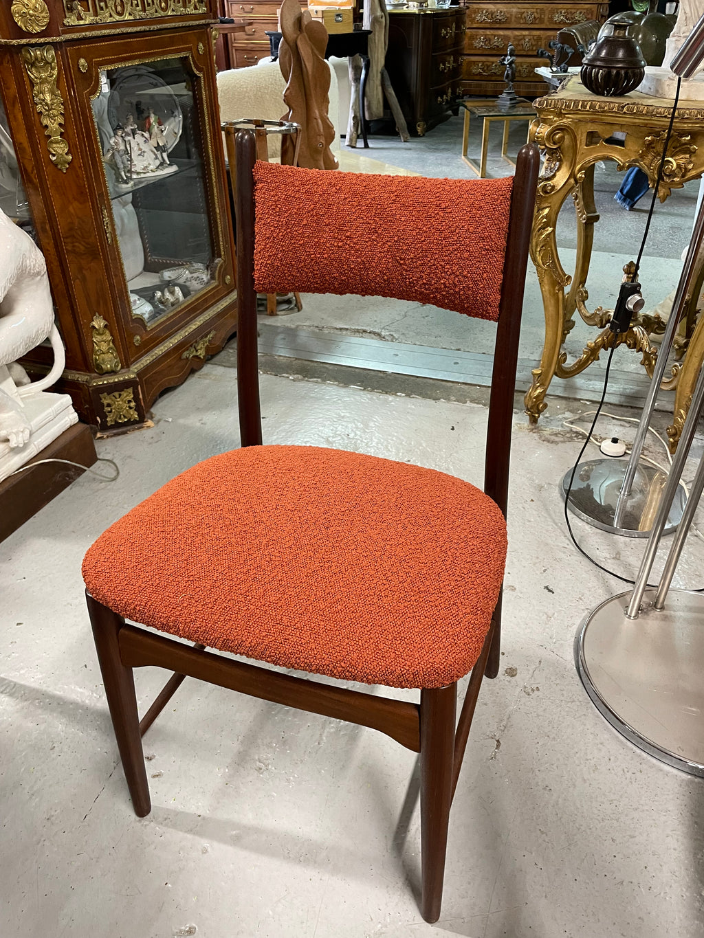 Suite de 4 chaises scandinaves terra cotta