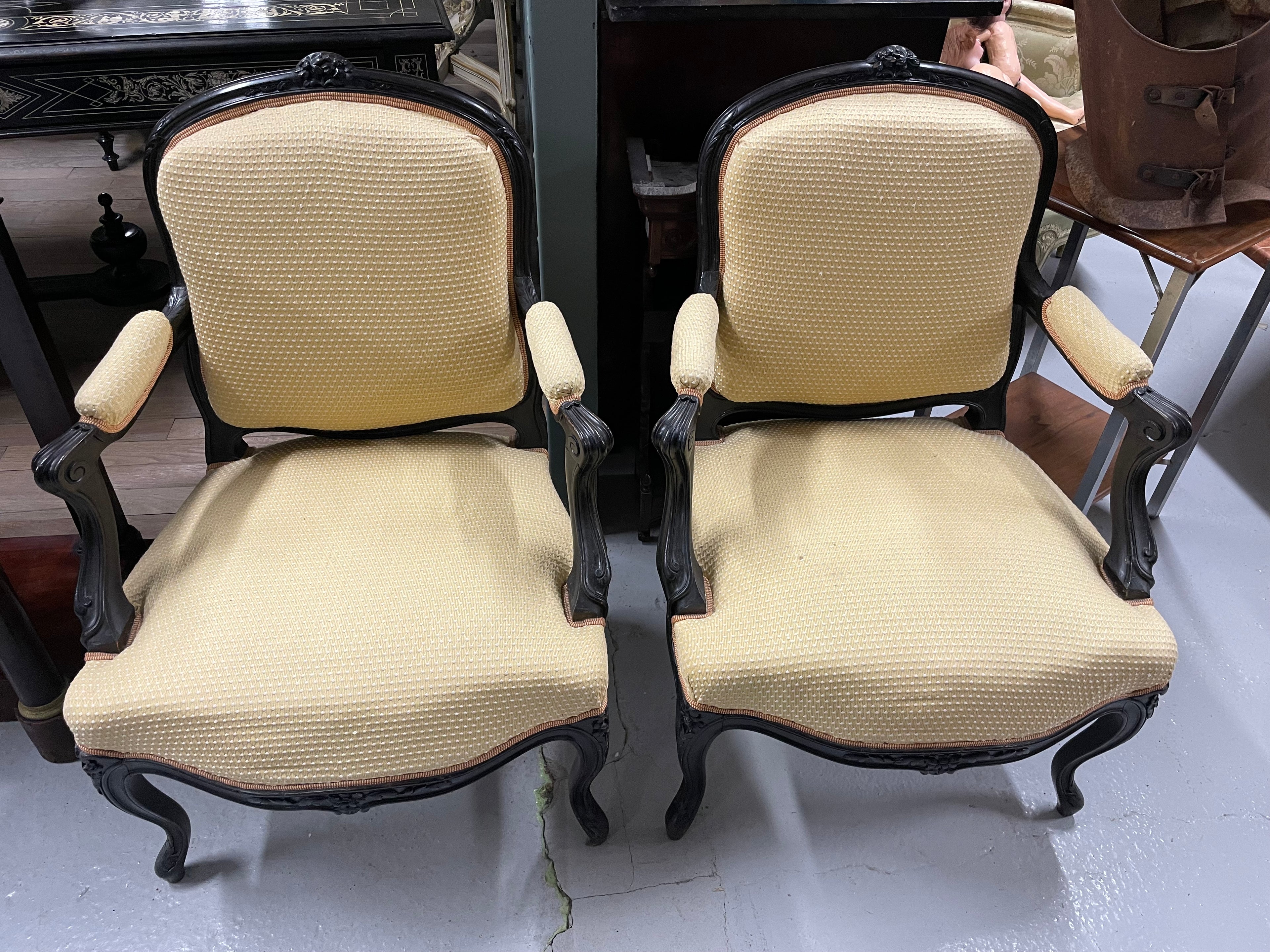 Paire fauteuils Louis XV