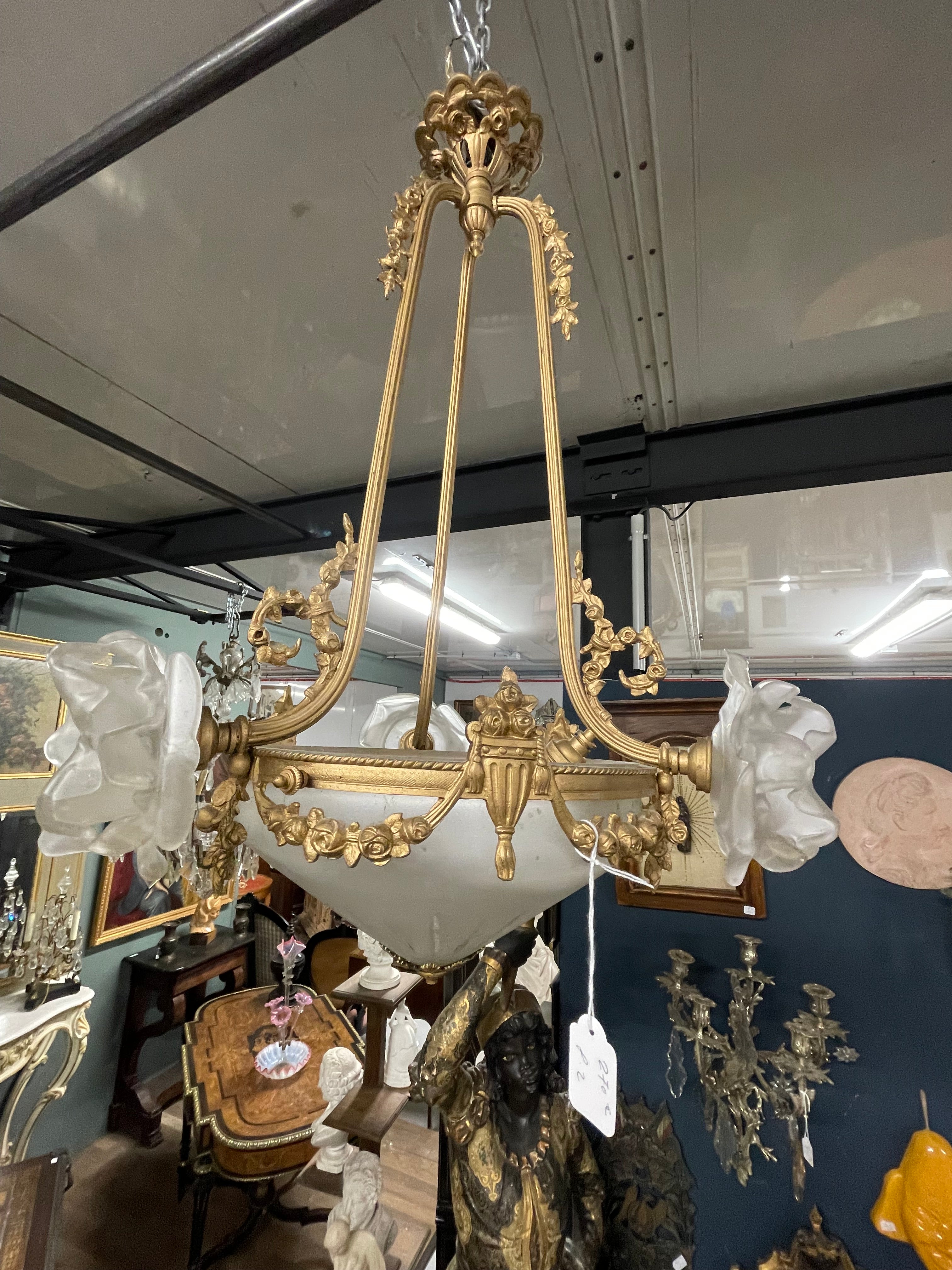 Lustre de style Louis XVI