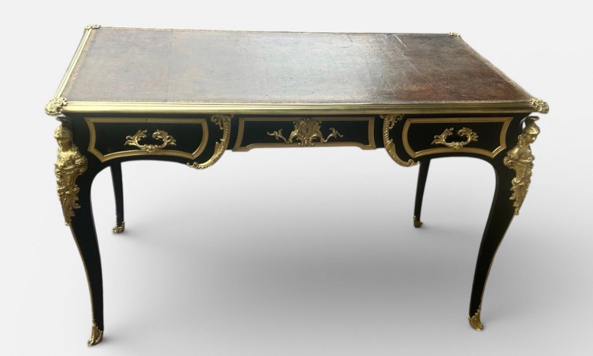 BUREAU PLAT DE STYLE LOUIS XV LAQUÉ NOIR D’ÉPOQUE NAPOLÉON III