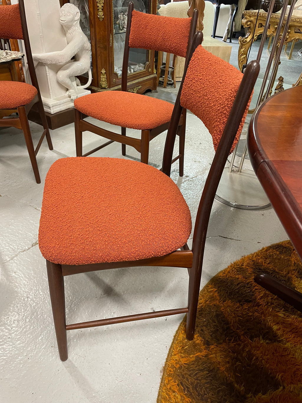 Suite de 4 chaises scandinaves terra cotta