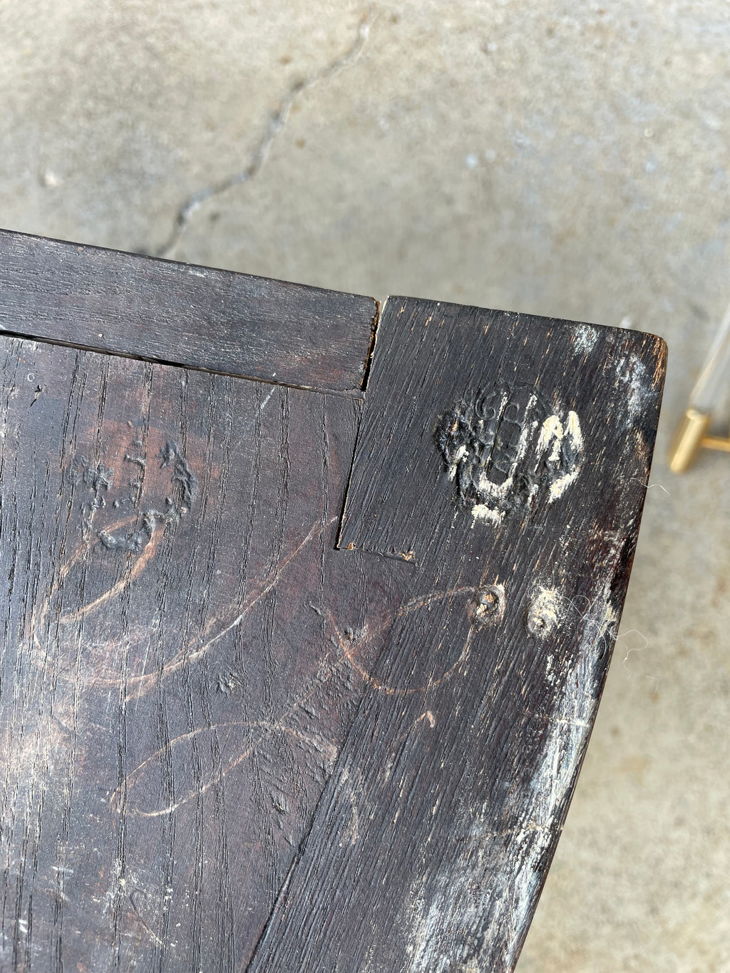 Commode sauteuse style Louis XV en marqueterie