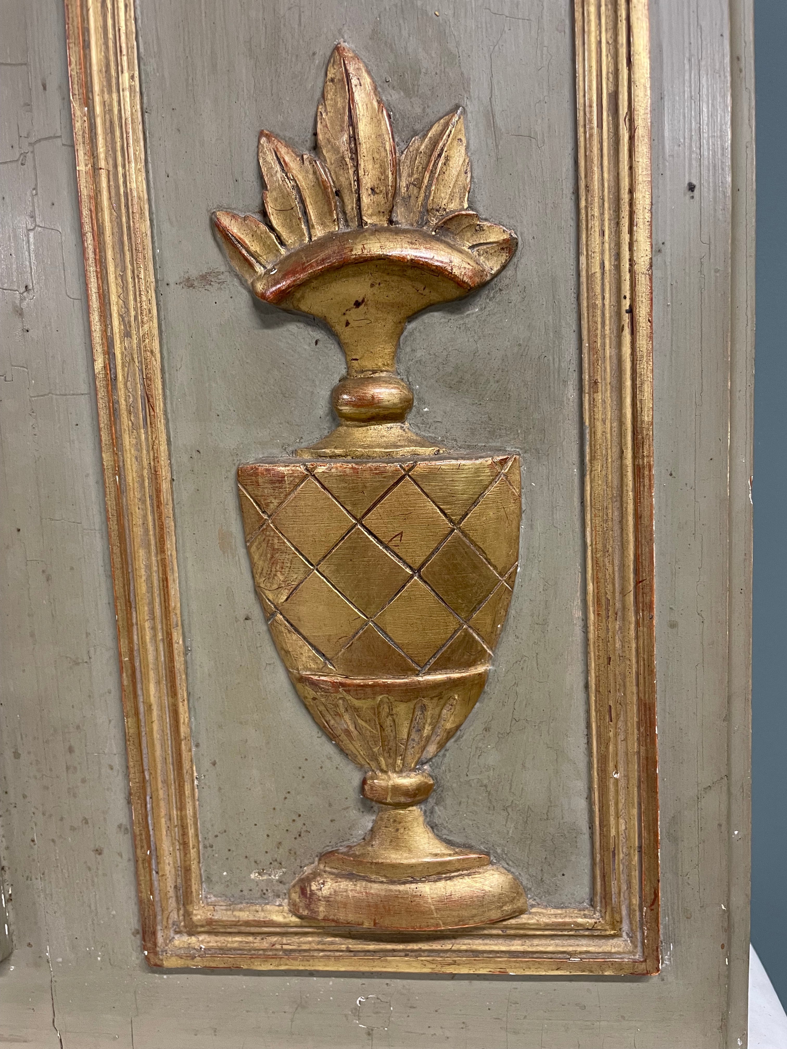 Grand trumeau en bois laqué style Louis XVI