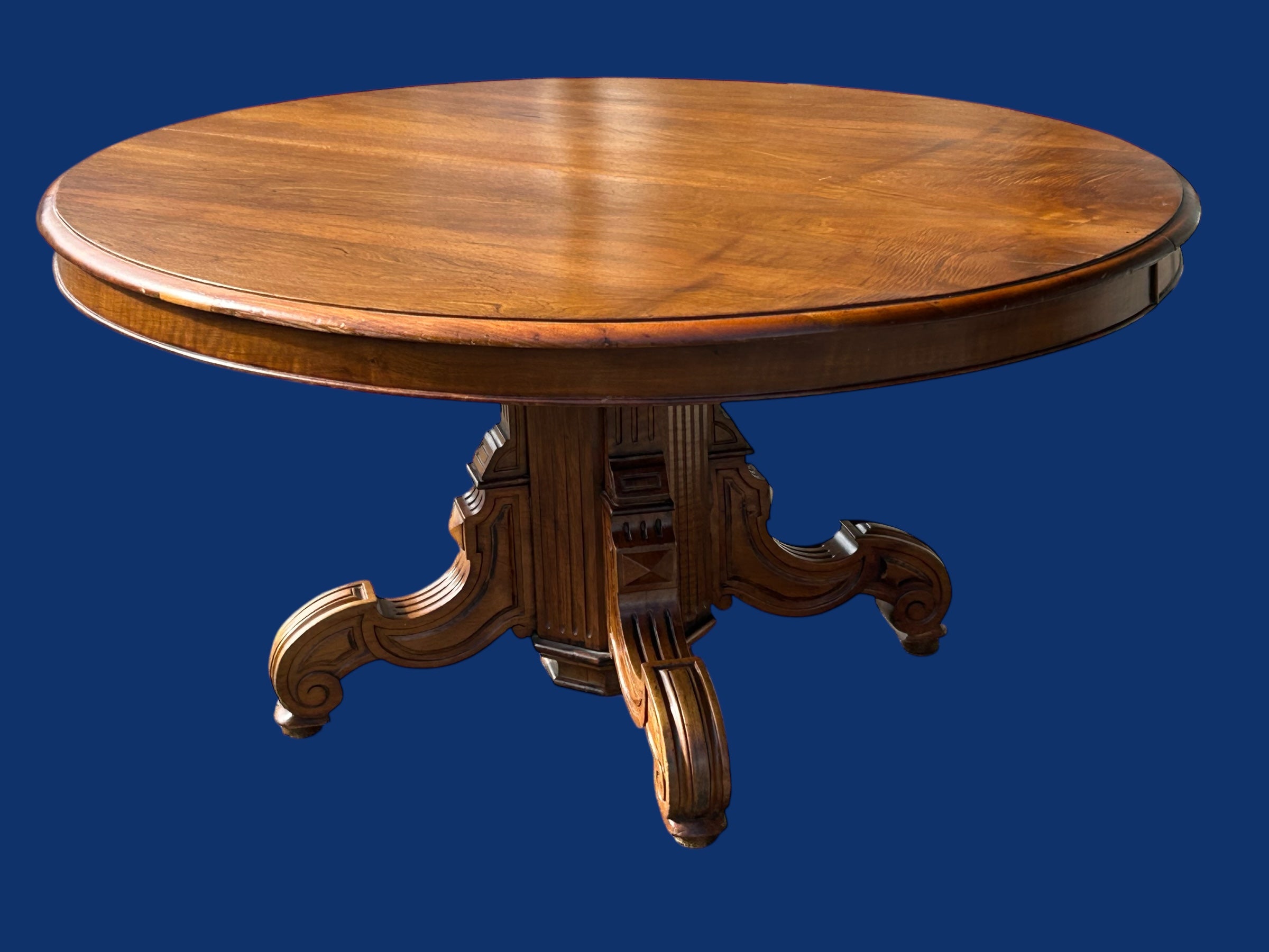 Grande table de salle à manger pied central