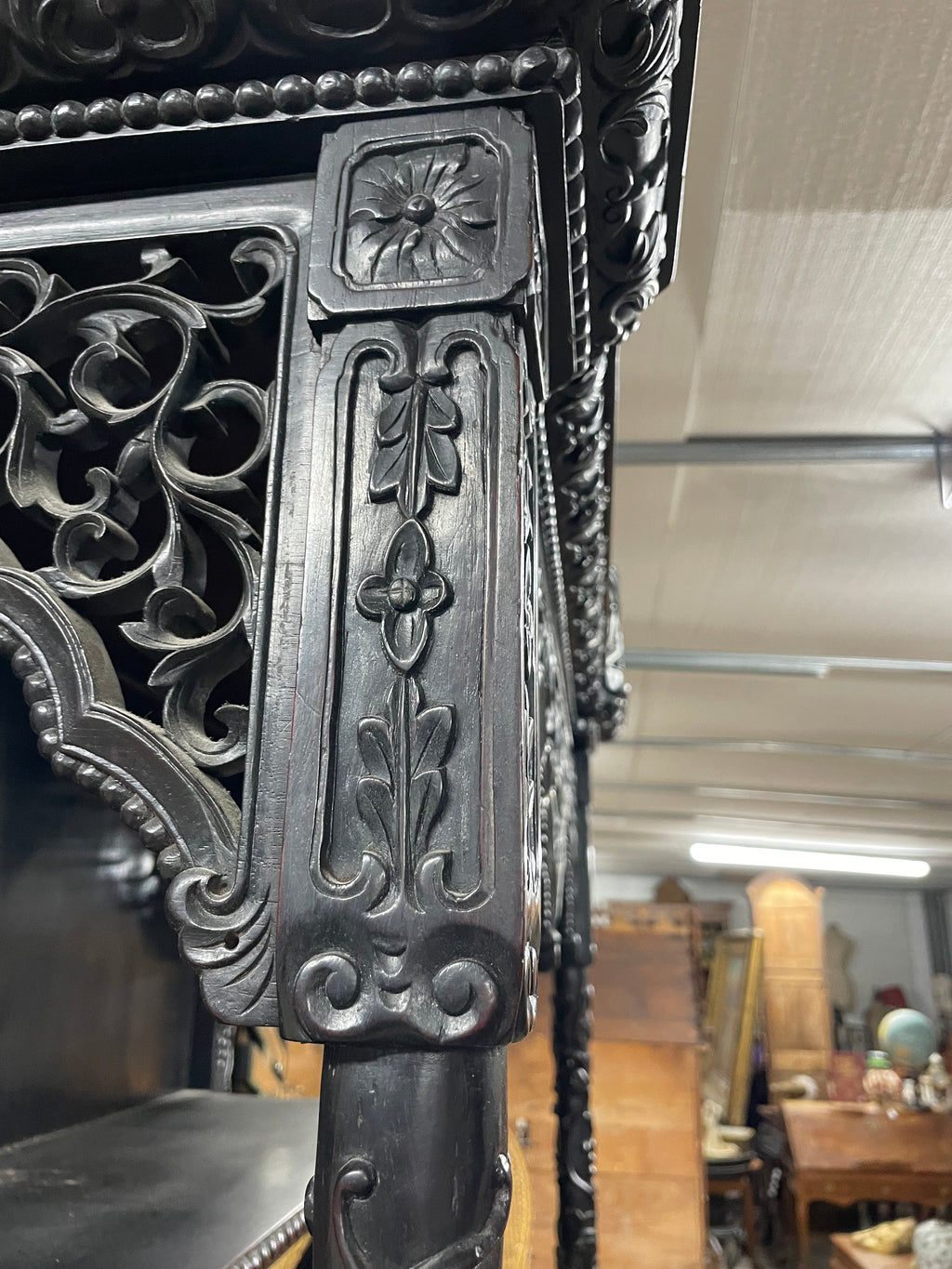 Meuble indochinois en bois exotique fin 19ème