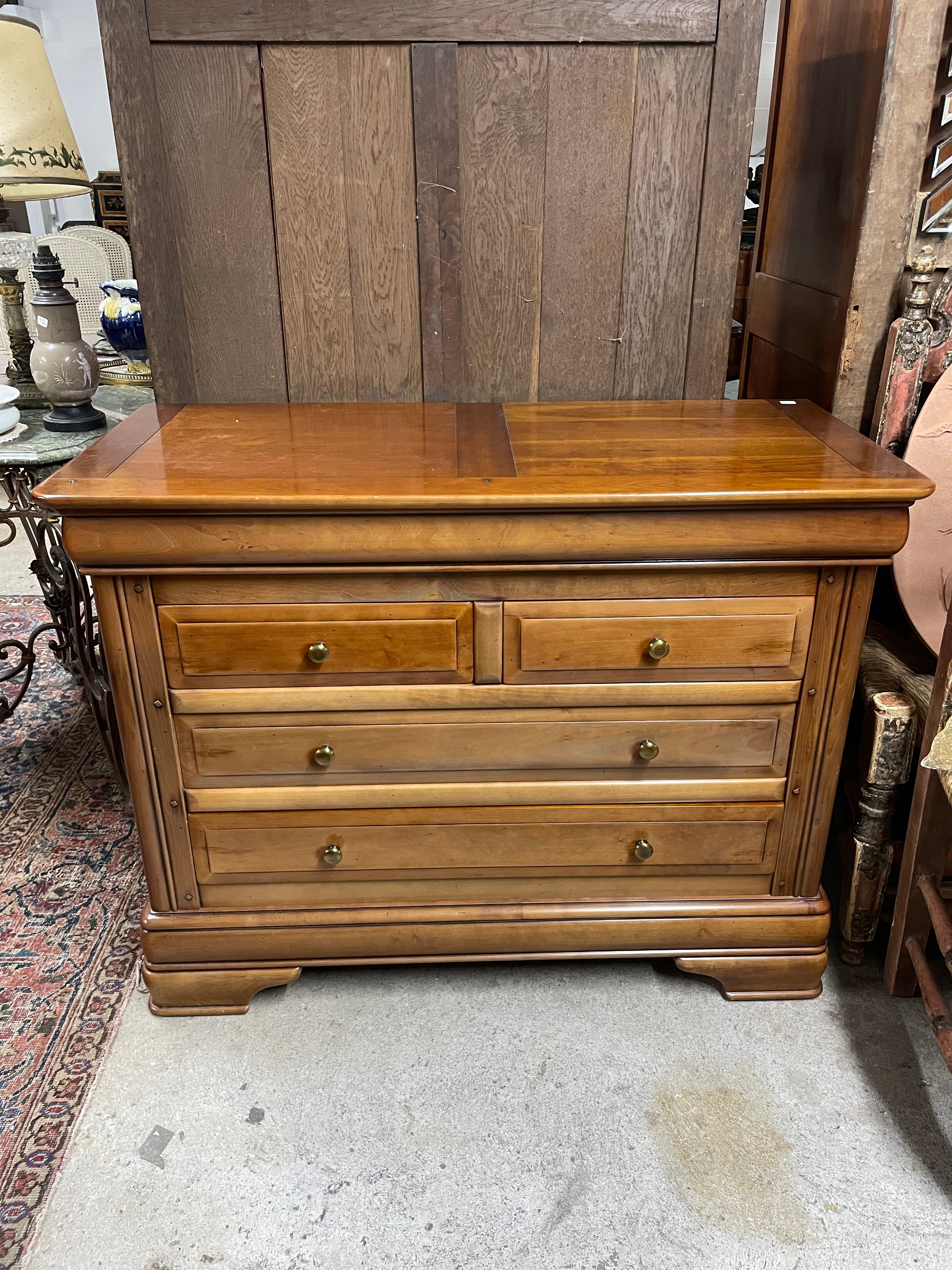 Commode merisier style Louis Philippe