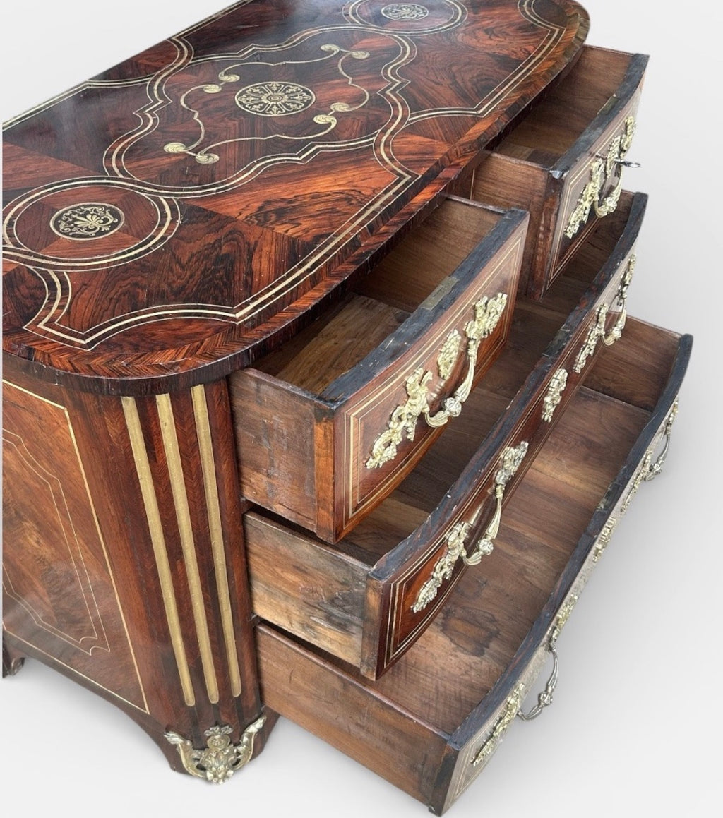 COMMODE EN PLACAGE DE PALISSANDRE D’ÉPOQUE LOUIS XIV PLATEAU BOIS - RÉGENCE DÉBUT XVIIIÈME