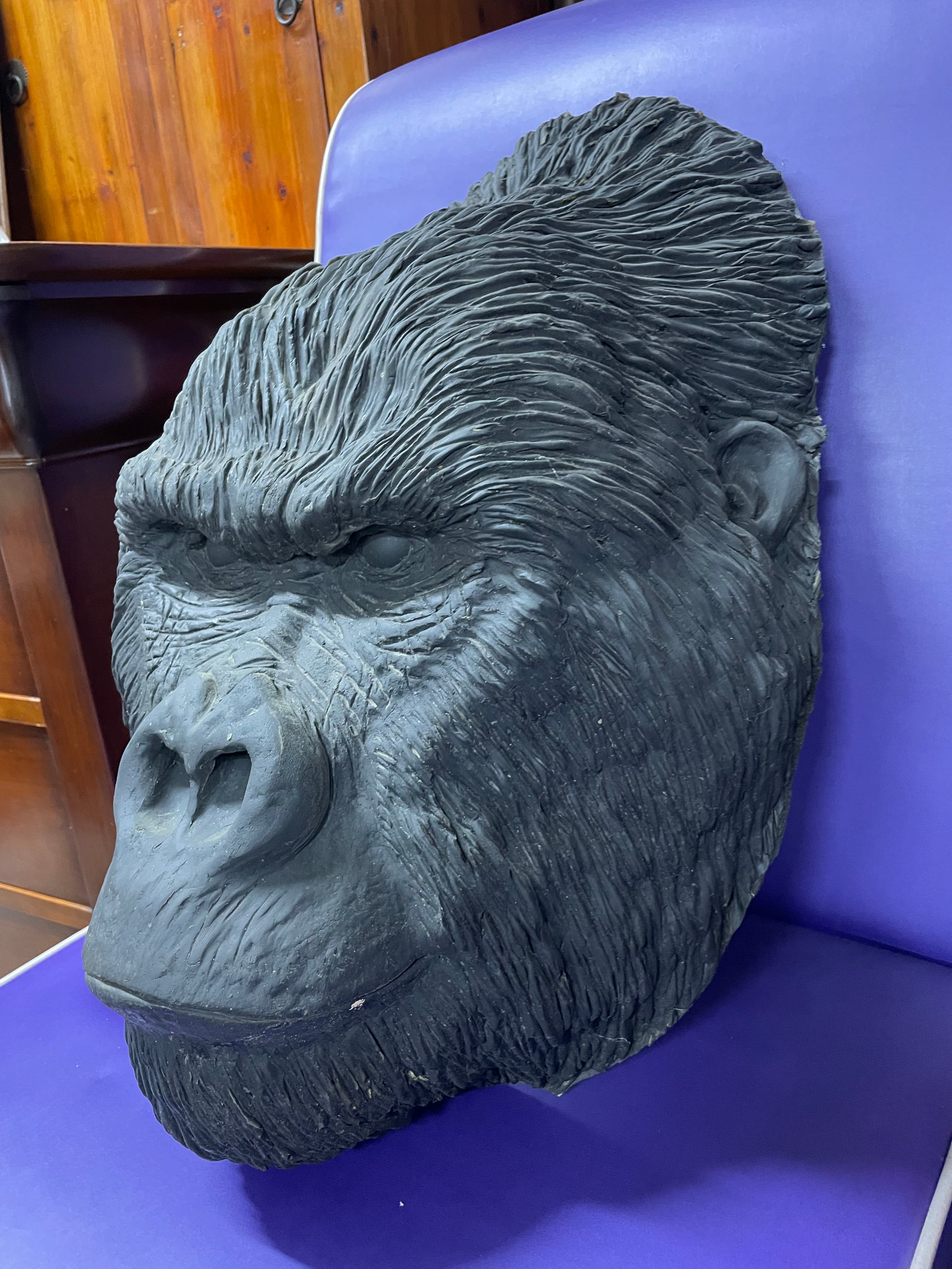 Tête de singe en mousse Décoration murale