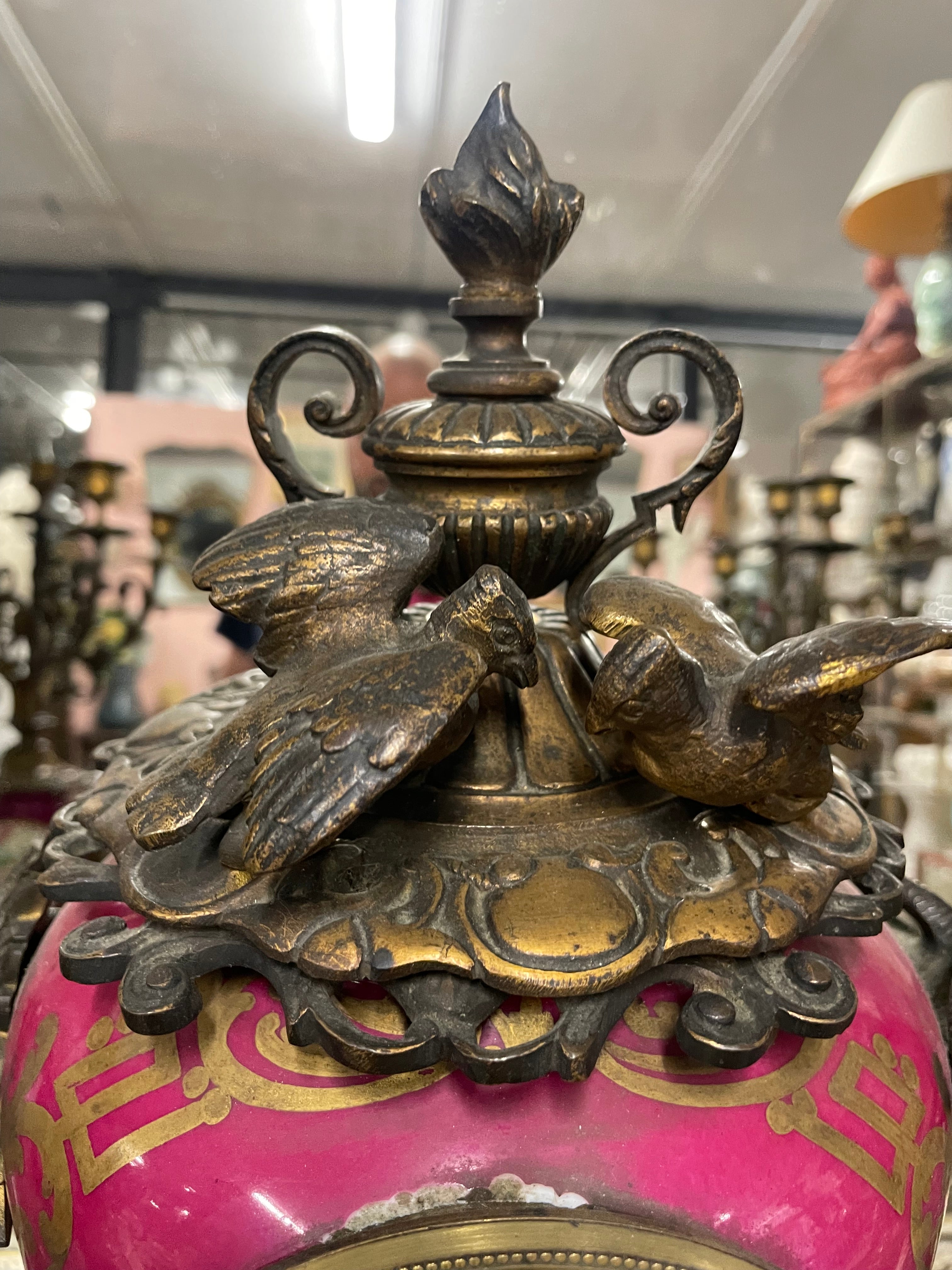 Garniture de cheminée en régule de style Napoléon III