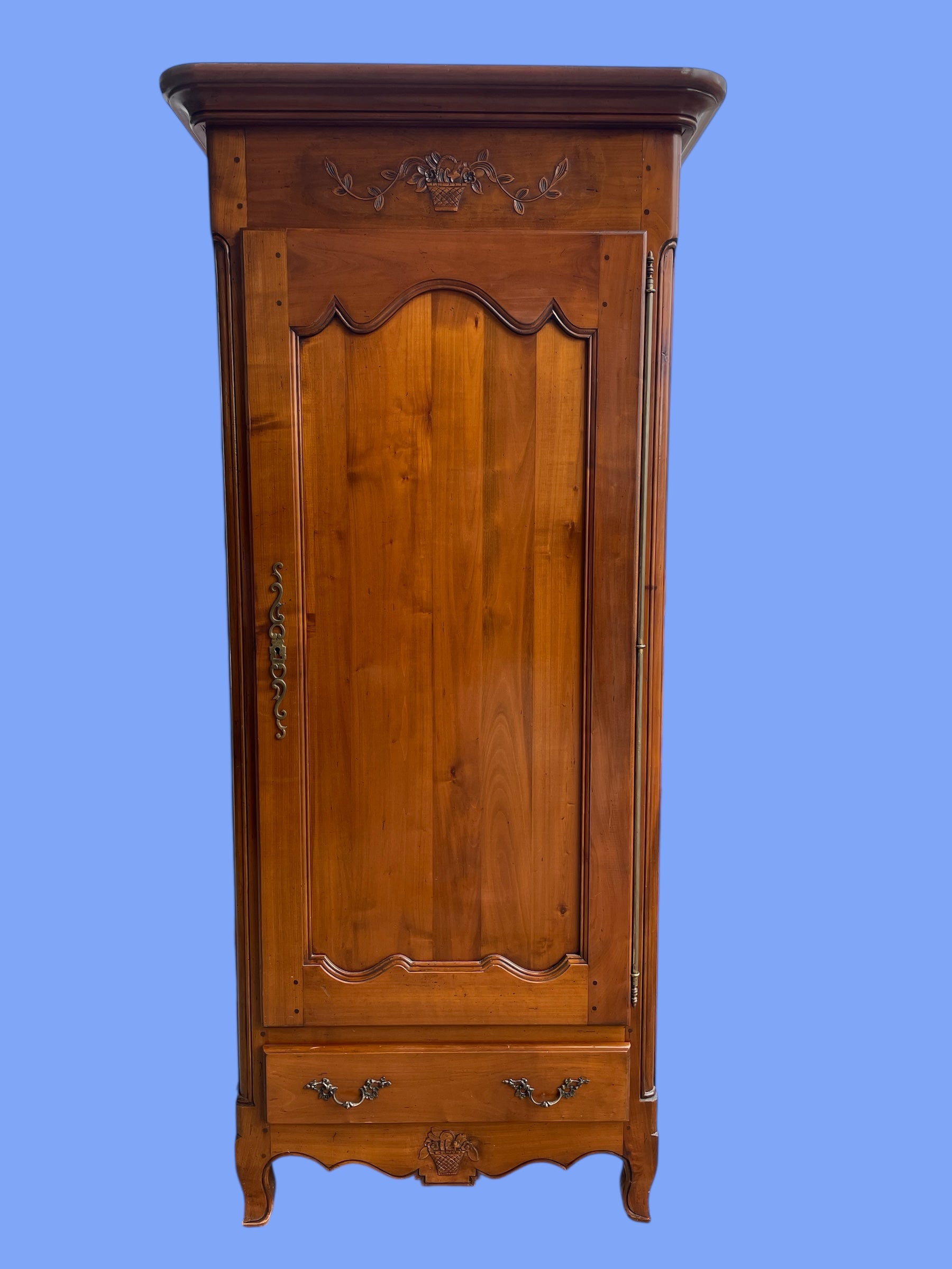 Bonnetière en merisier