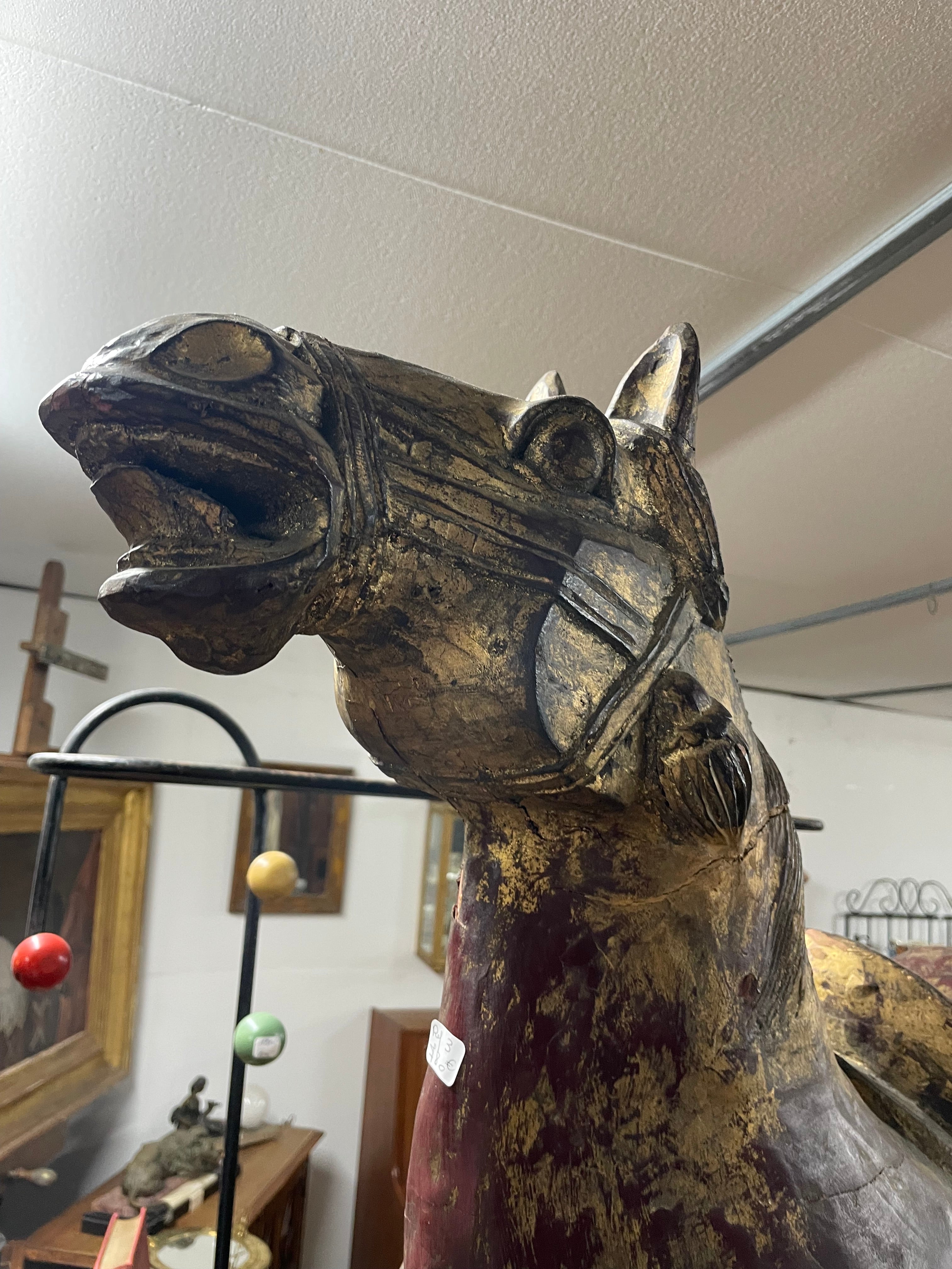 Sculpture Cheval Asiatique Bois doré