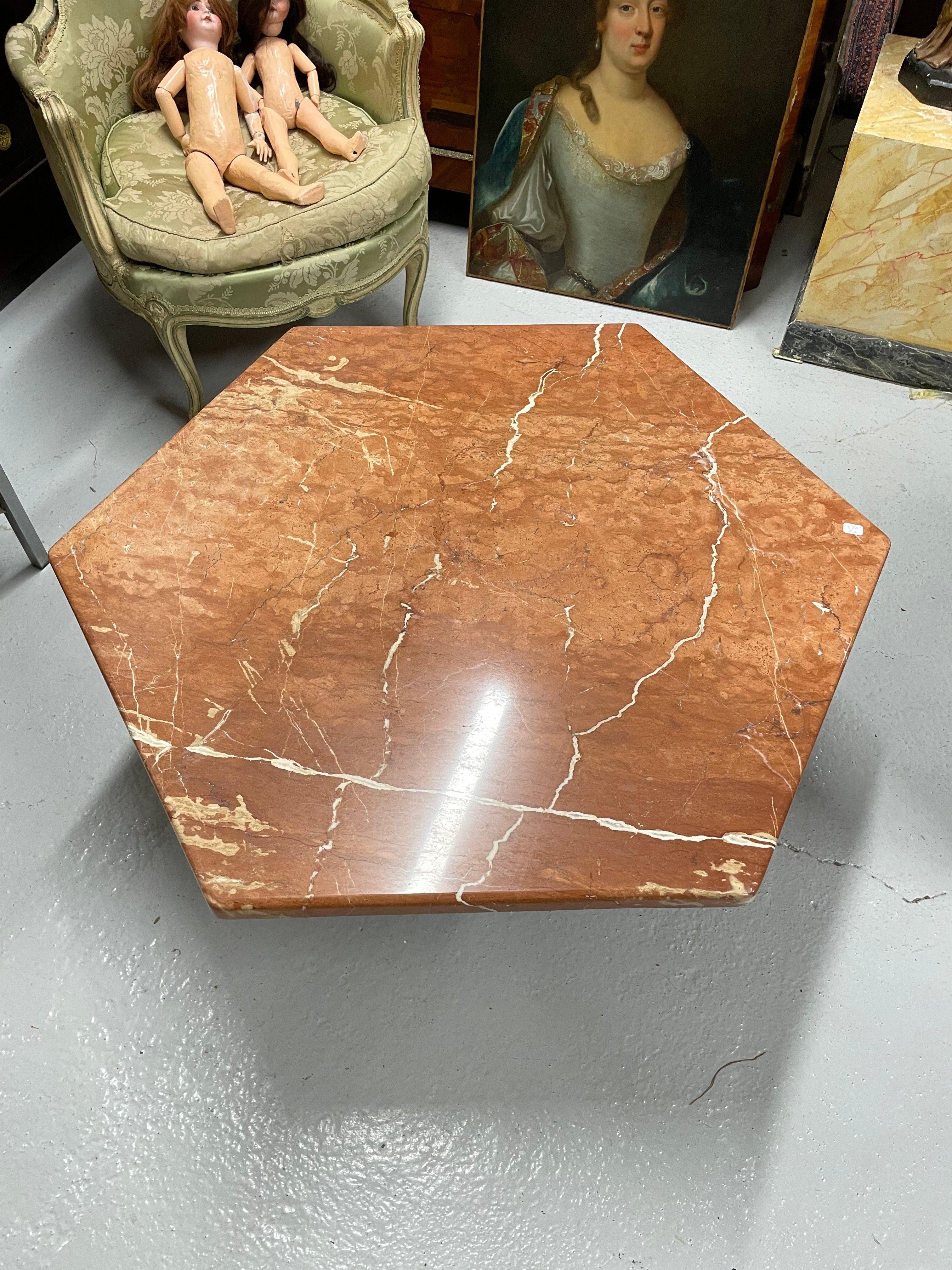 Table basse vintage en marbre