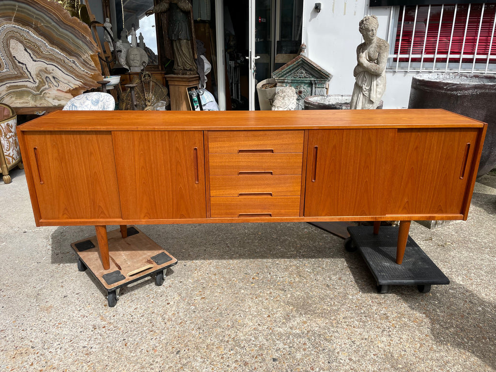 Enfilade Scandinave Par Nils Jonsson pour Troeds