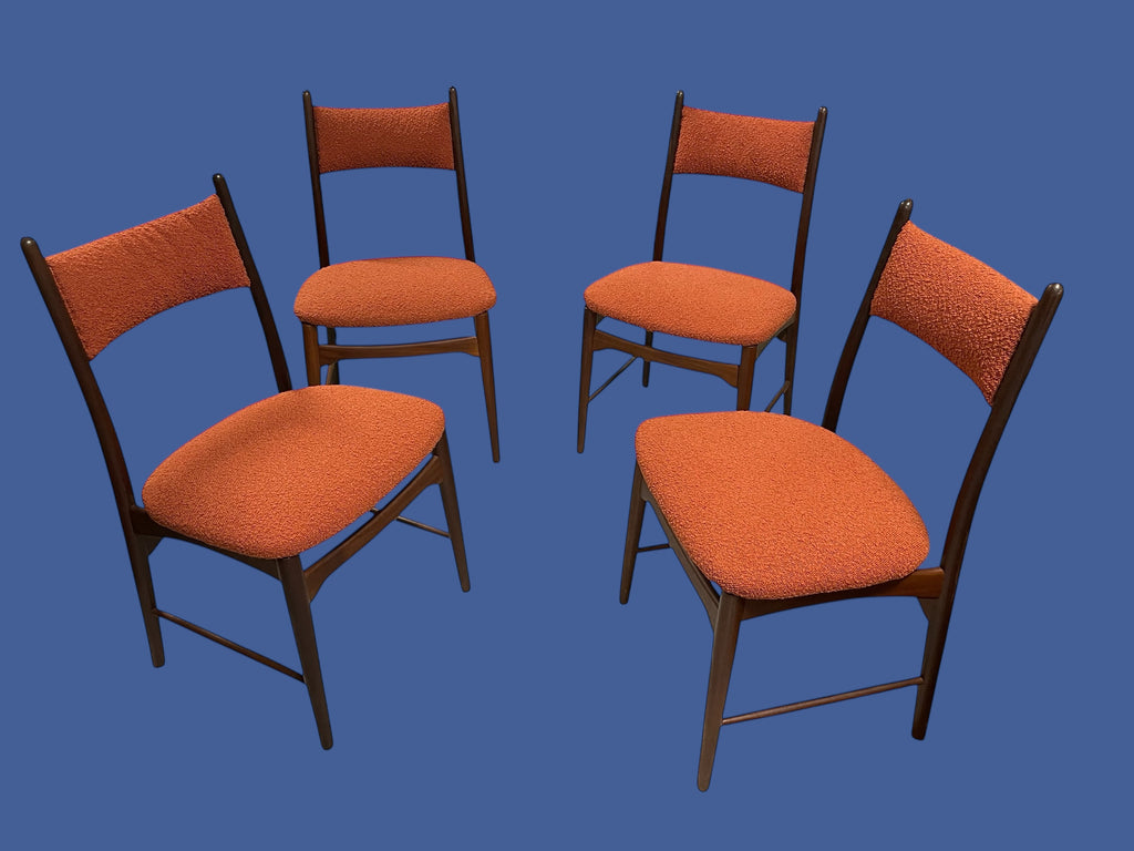 Suite de 4 chaises scandinaves terra cotta