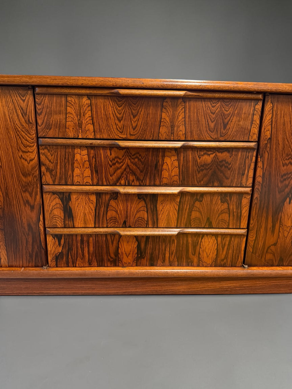 ENFILADE SCANDINAVE EN PALISSANDRE DE RIO CIRCA 1960 230 CM