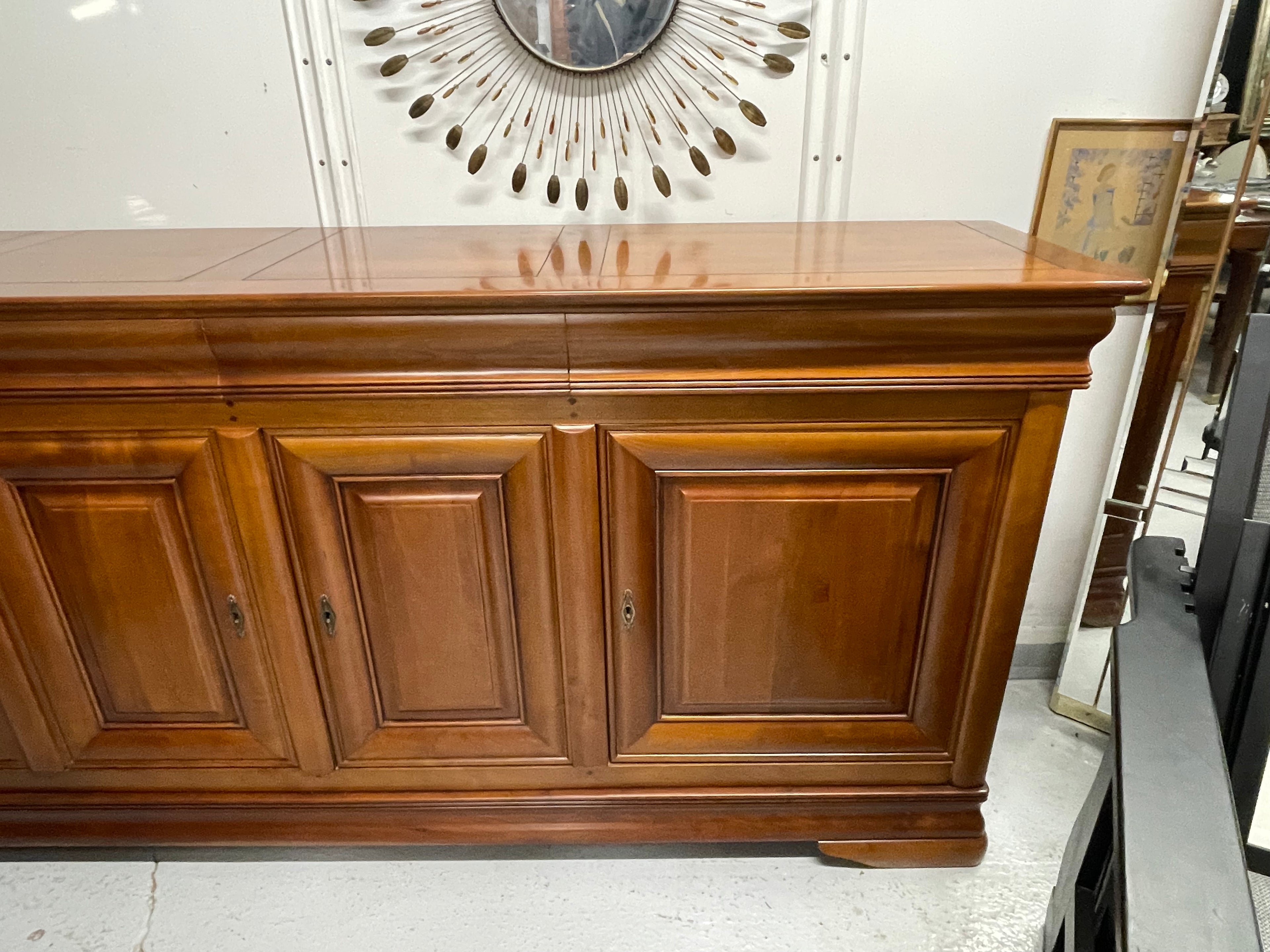 Enfilade 4 portes Louis Philippe en merisier