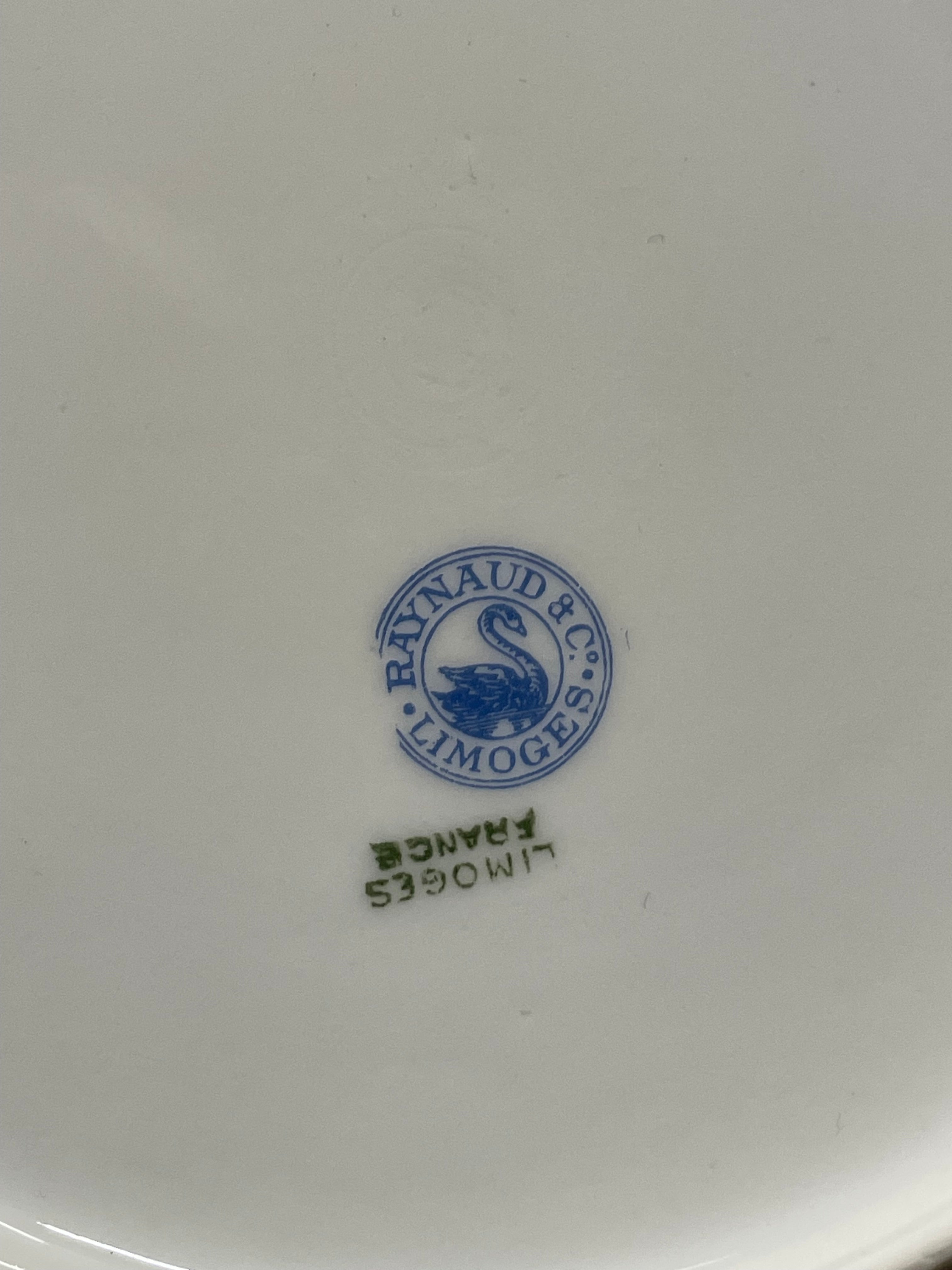 Service de table en porcelaine de Limoges Maison Raynaud