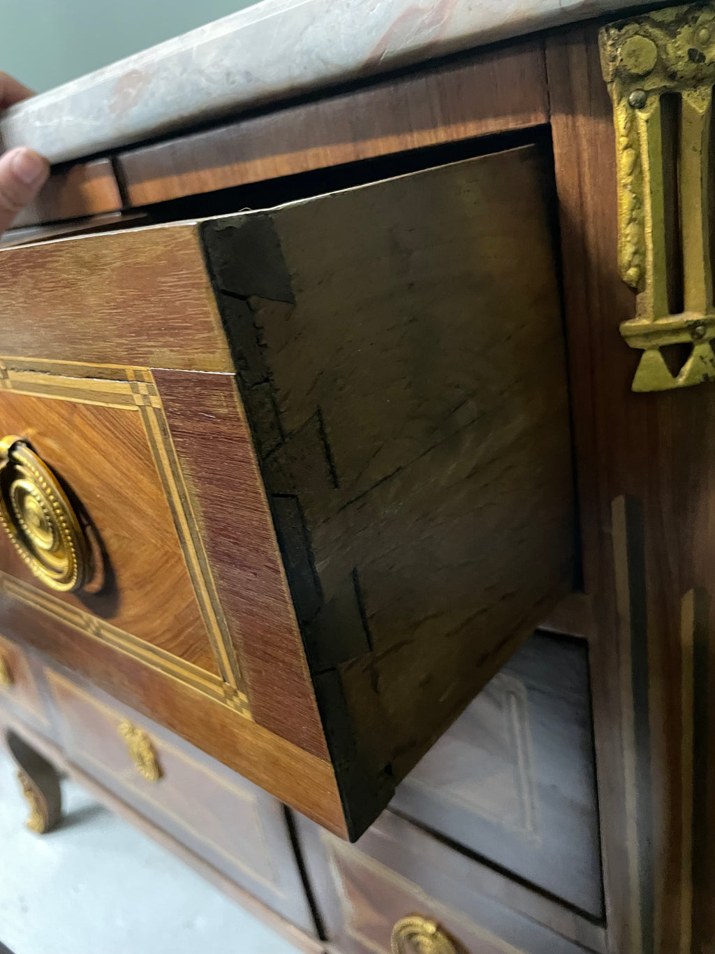 Commode D’époque Transition En Marqueterie Estampillée L Boudin