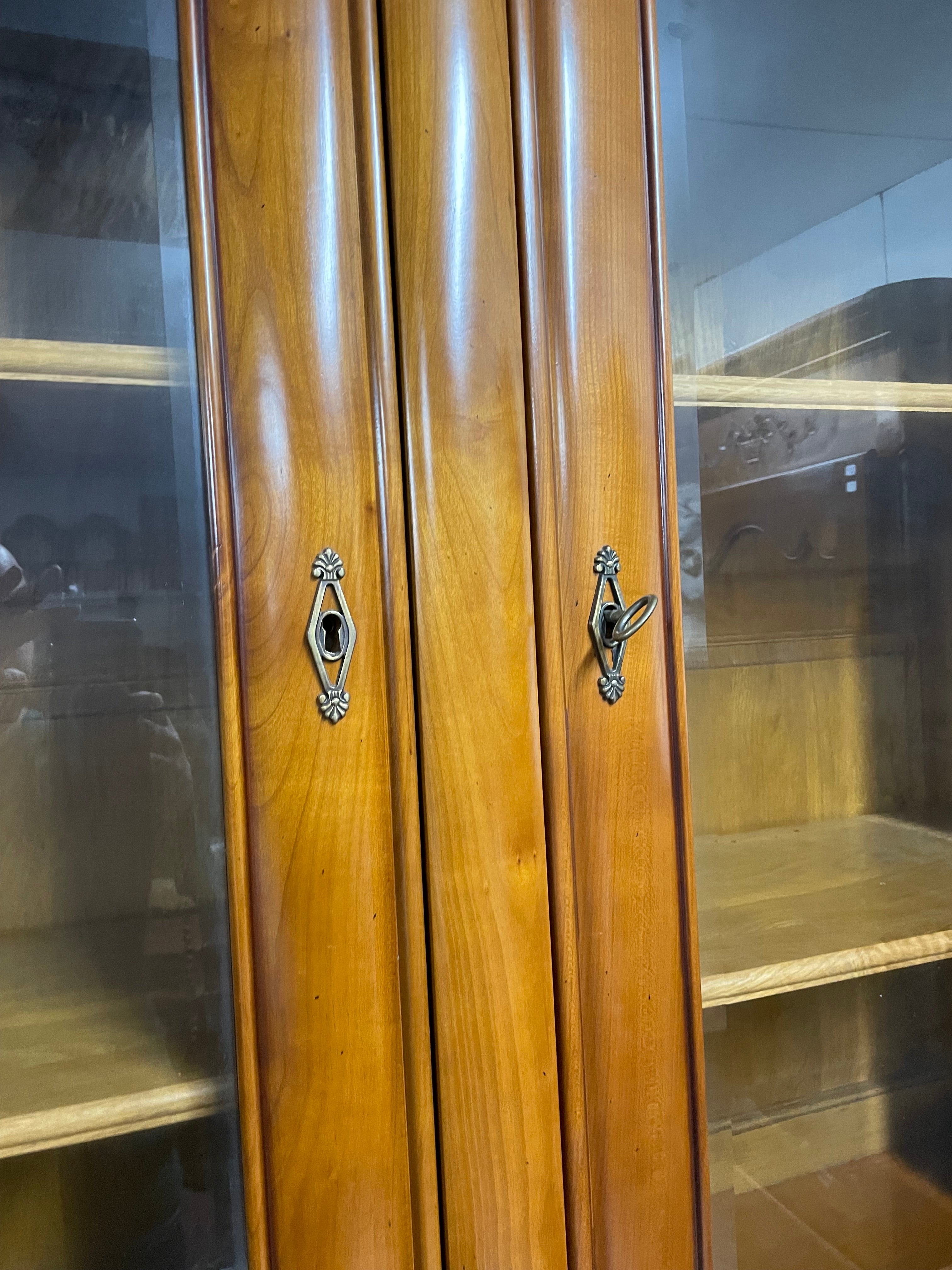 Buffet deux corps Louis Philippe en Merisier