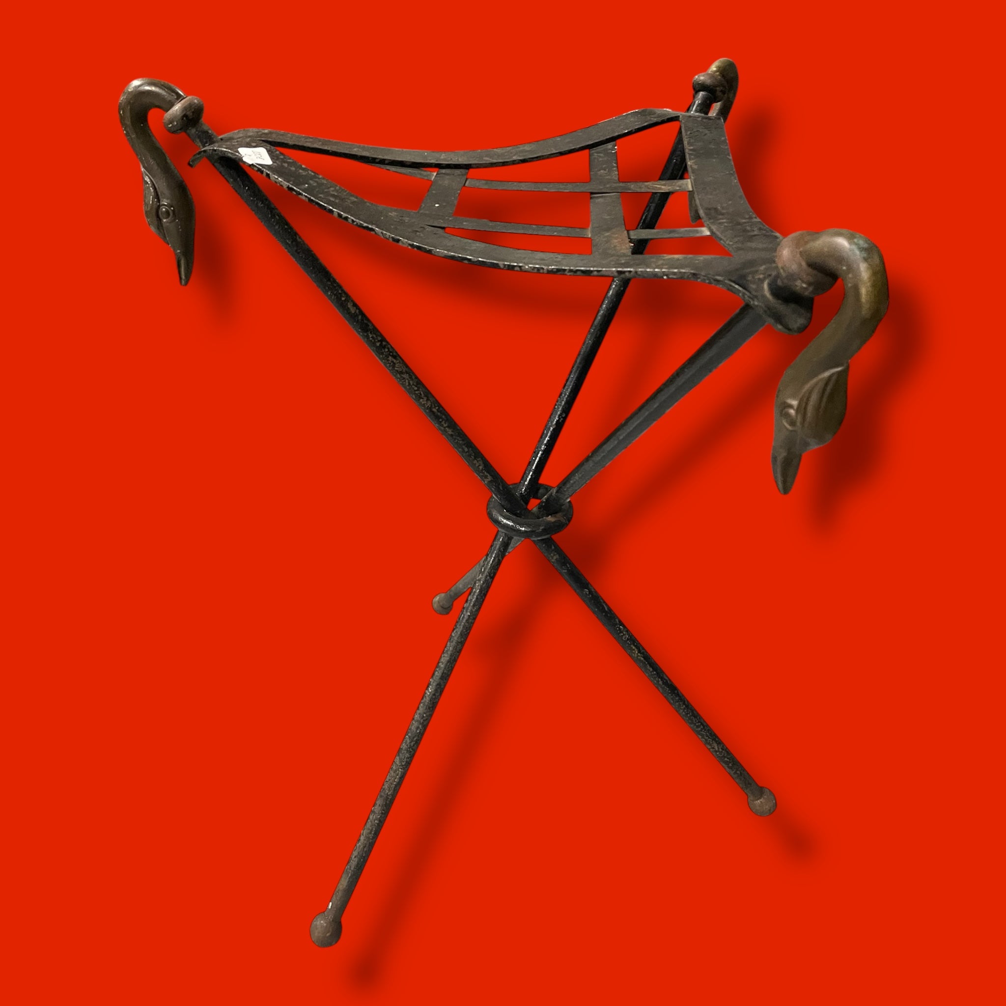 Tabouret en fer forgé dans le goût de Madeleine Castaing