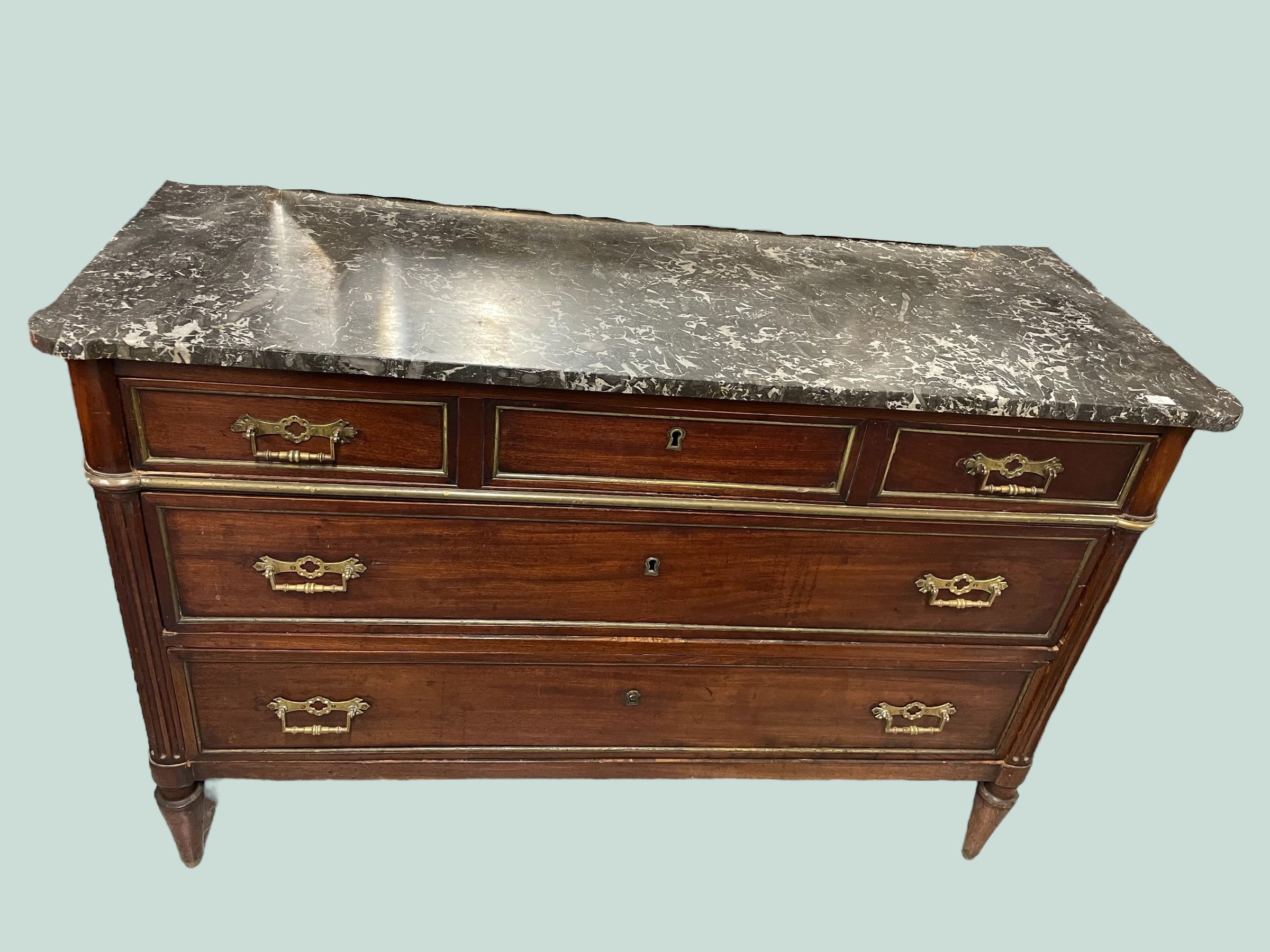 Commode d’époque Louis XVI en acajou