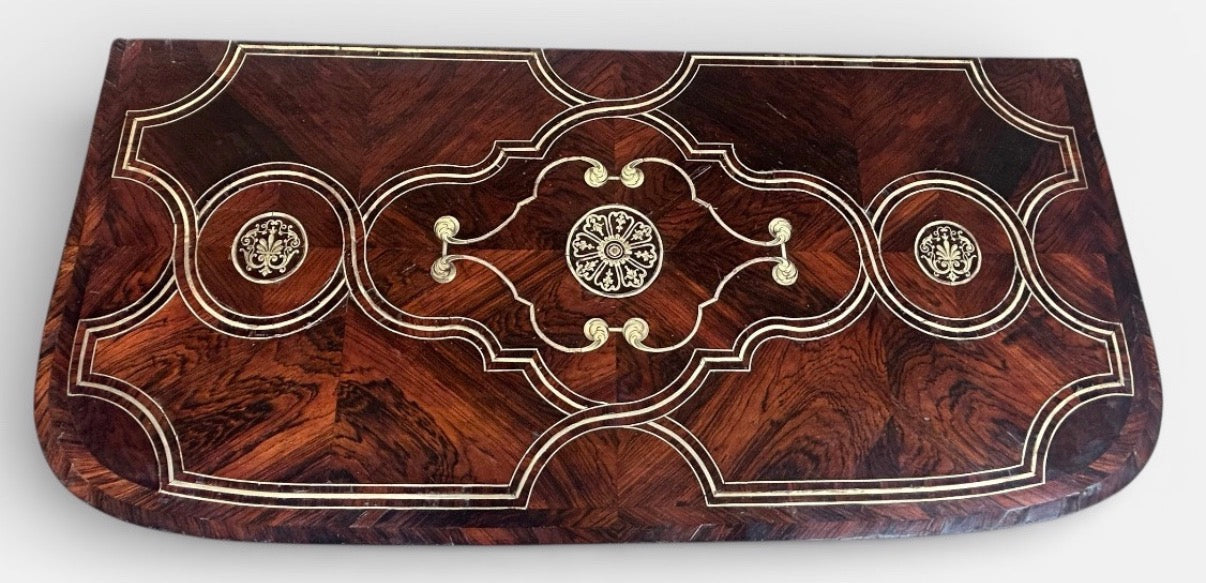 COMMODE EN PLACAGE DE PALISSANDRE D’ÉPOQUE LOUIS XIV PLATEAU BOIS - RÉGENCE DÉBUT XVIIIÈME