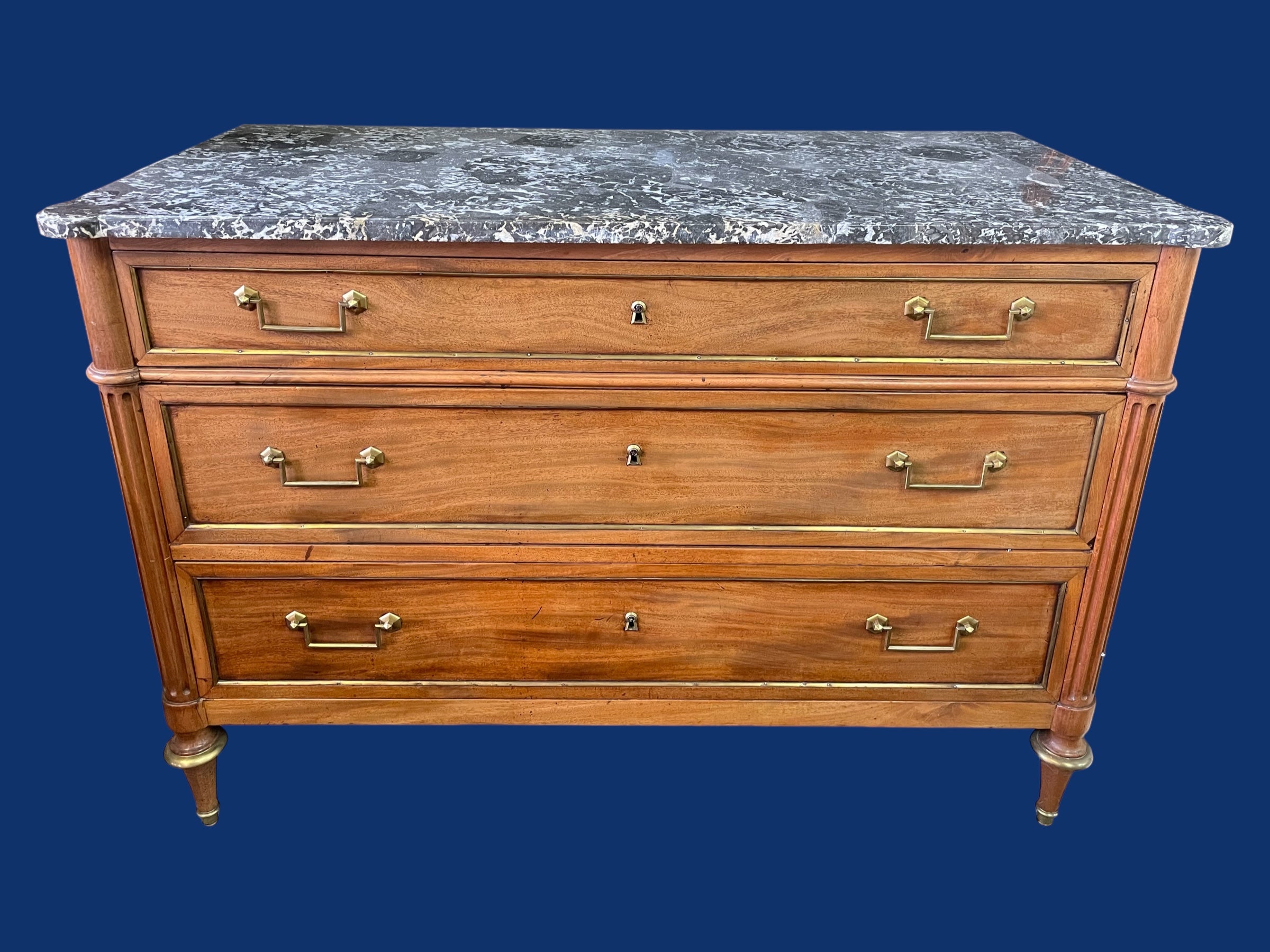 Commode époque Louis XVI en acajou