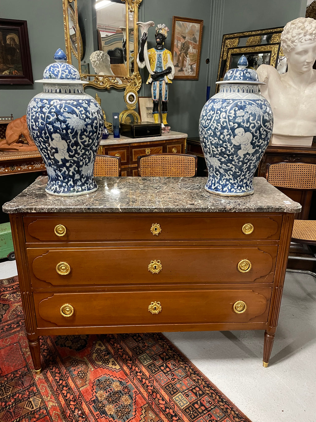 Commode style Louis XVI estampille Hazard