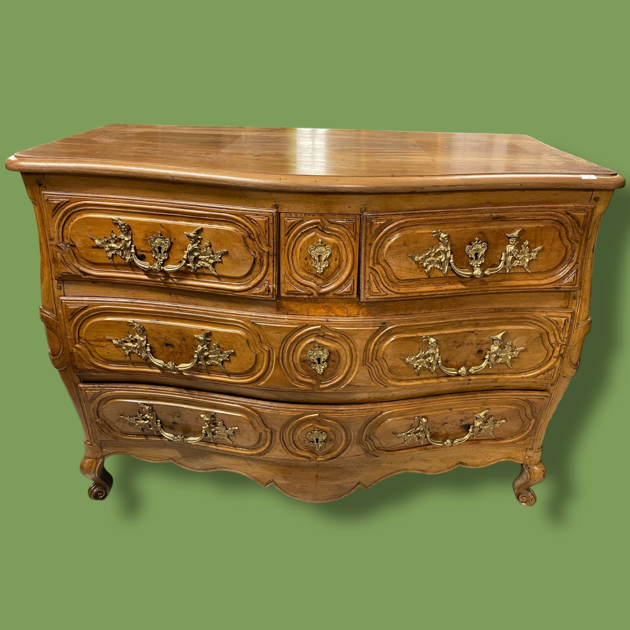 Commode tombeau Louis XV en Noyer époque XVIIIème