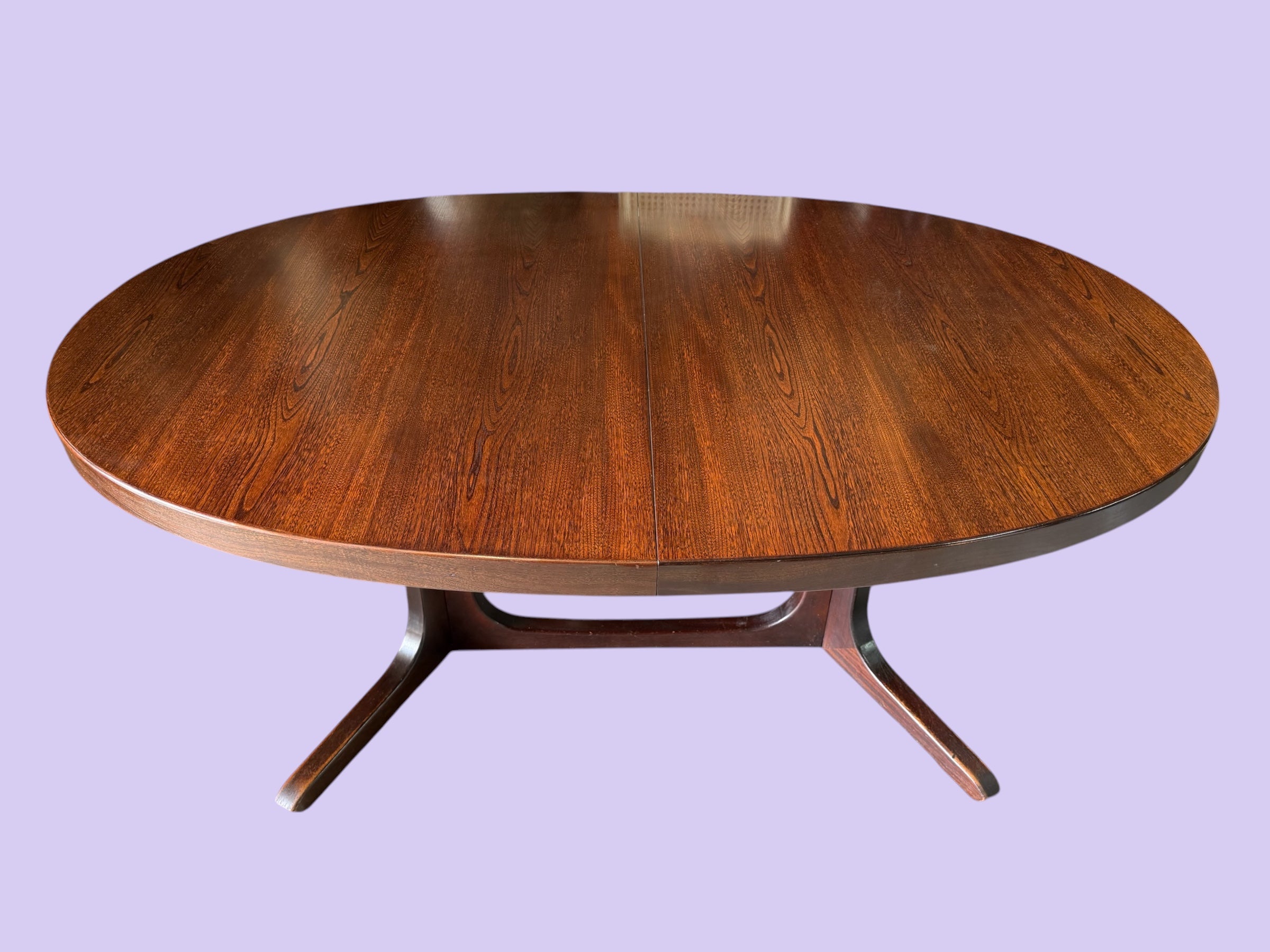 Grande table ovale Baumann circa 1960
