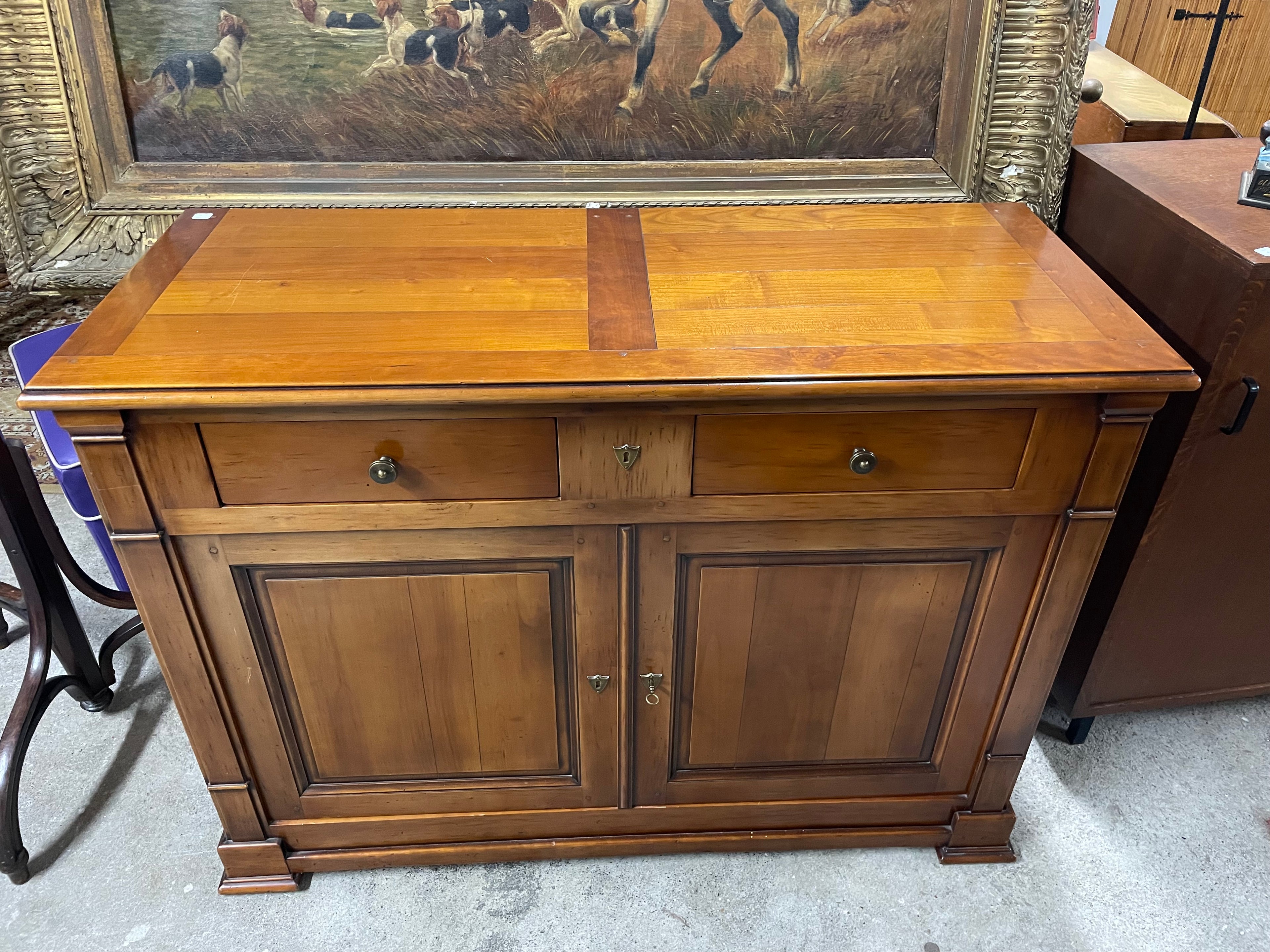 Buffet Merisier style Louis Philippe