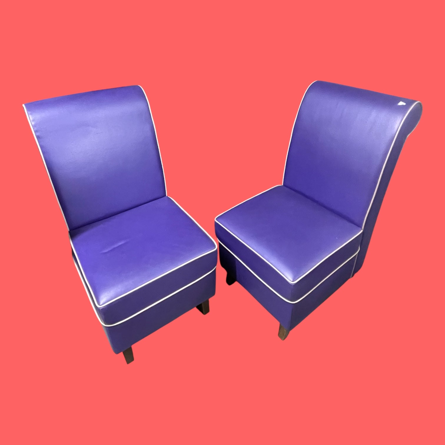 Fauteuils en Skaï violet confortables