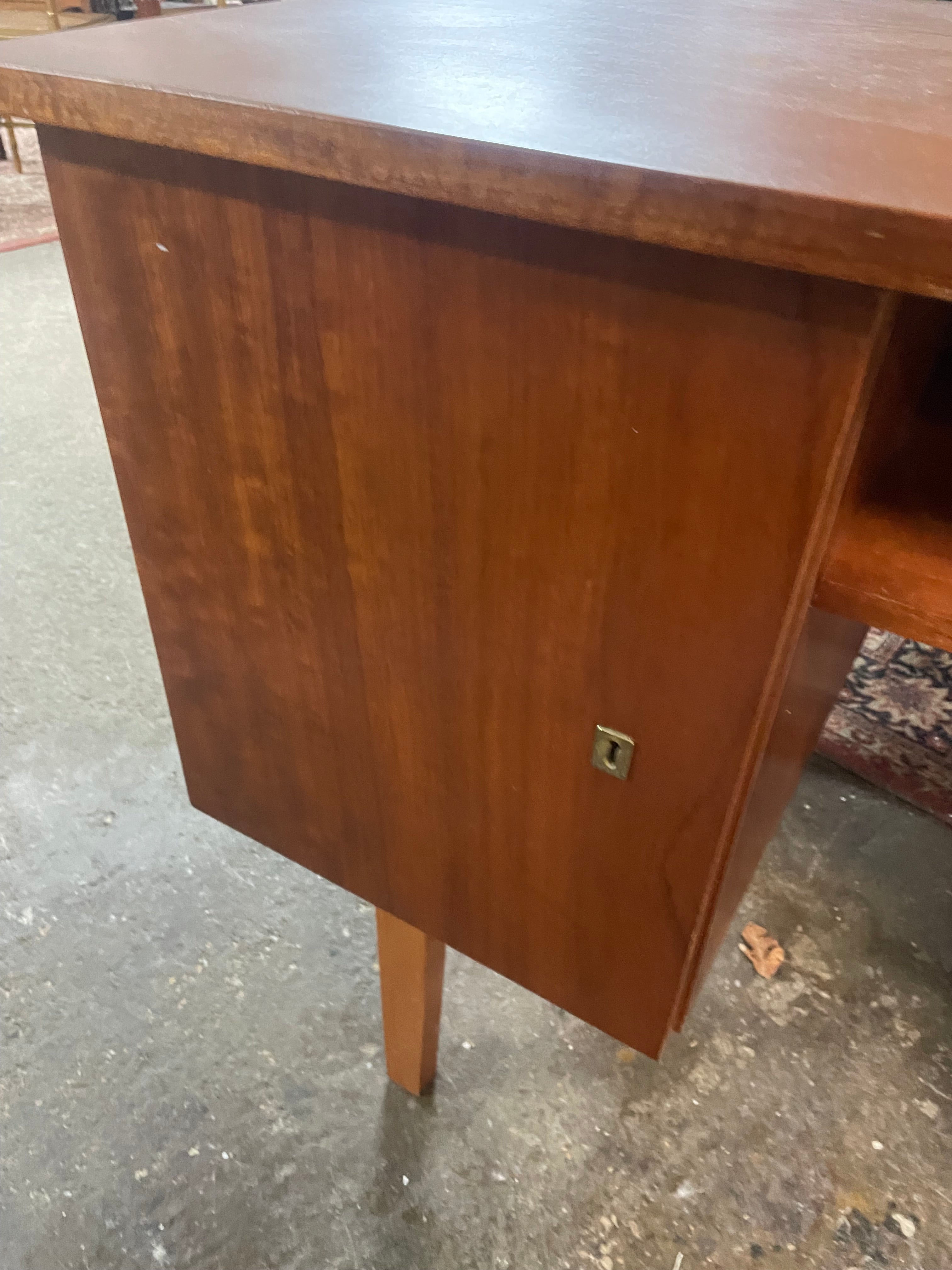 Bureau en teck style scandinave