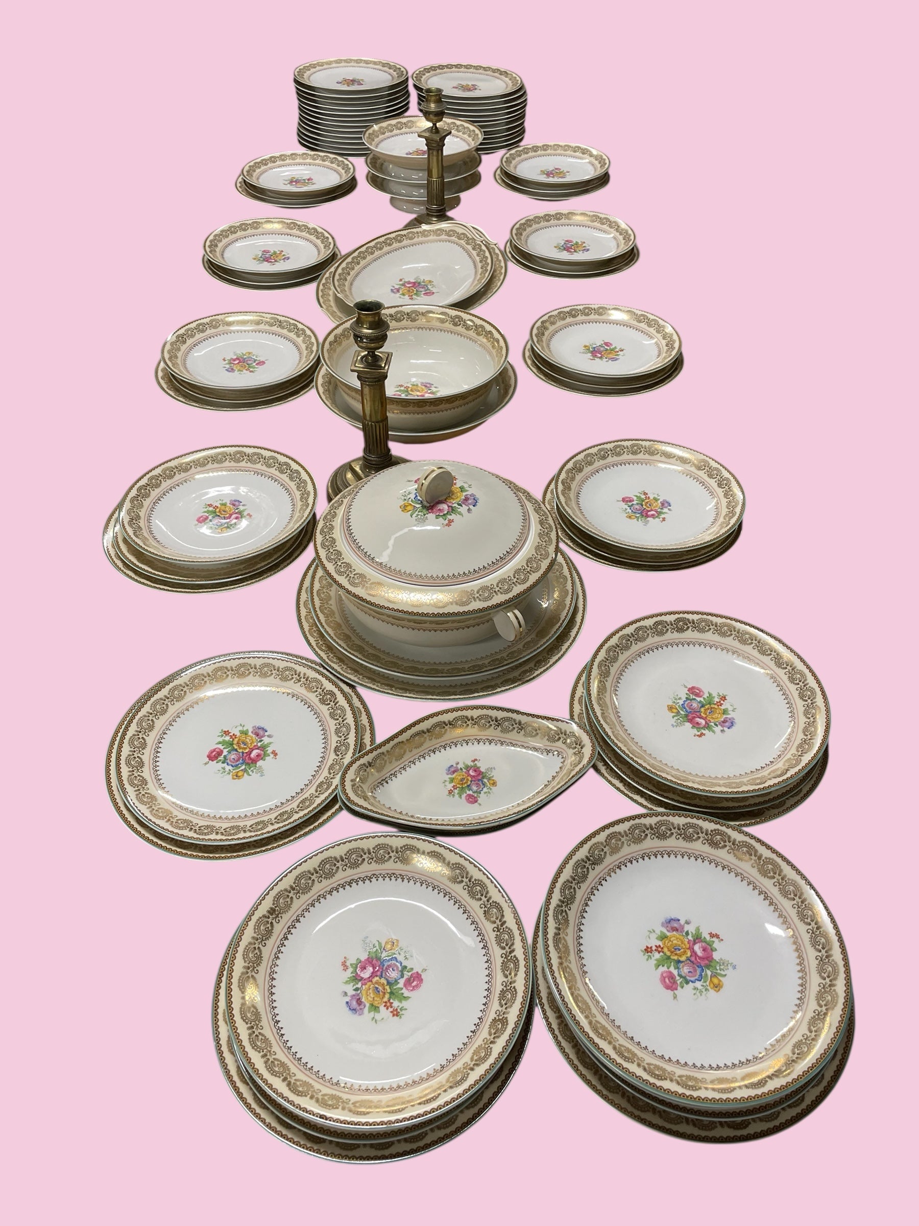 Service de table en porcelaine de Limoges Maison Raynaud