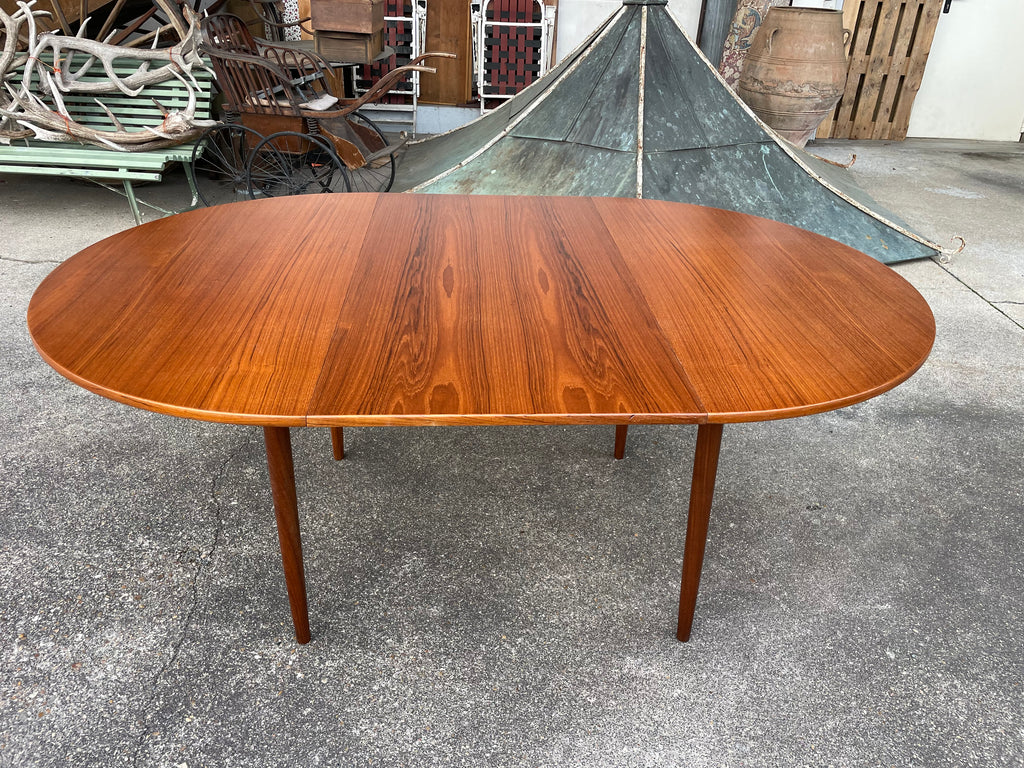 Table ronde extensible en teck danois d’Elsteds Mobelfabrik Agerbaek