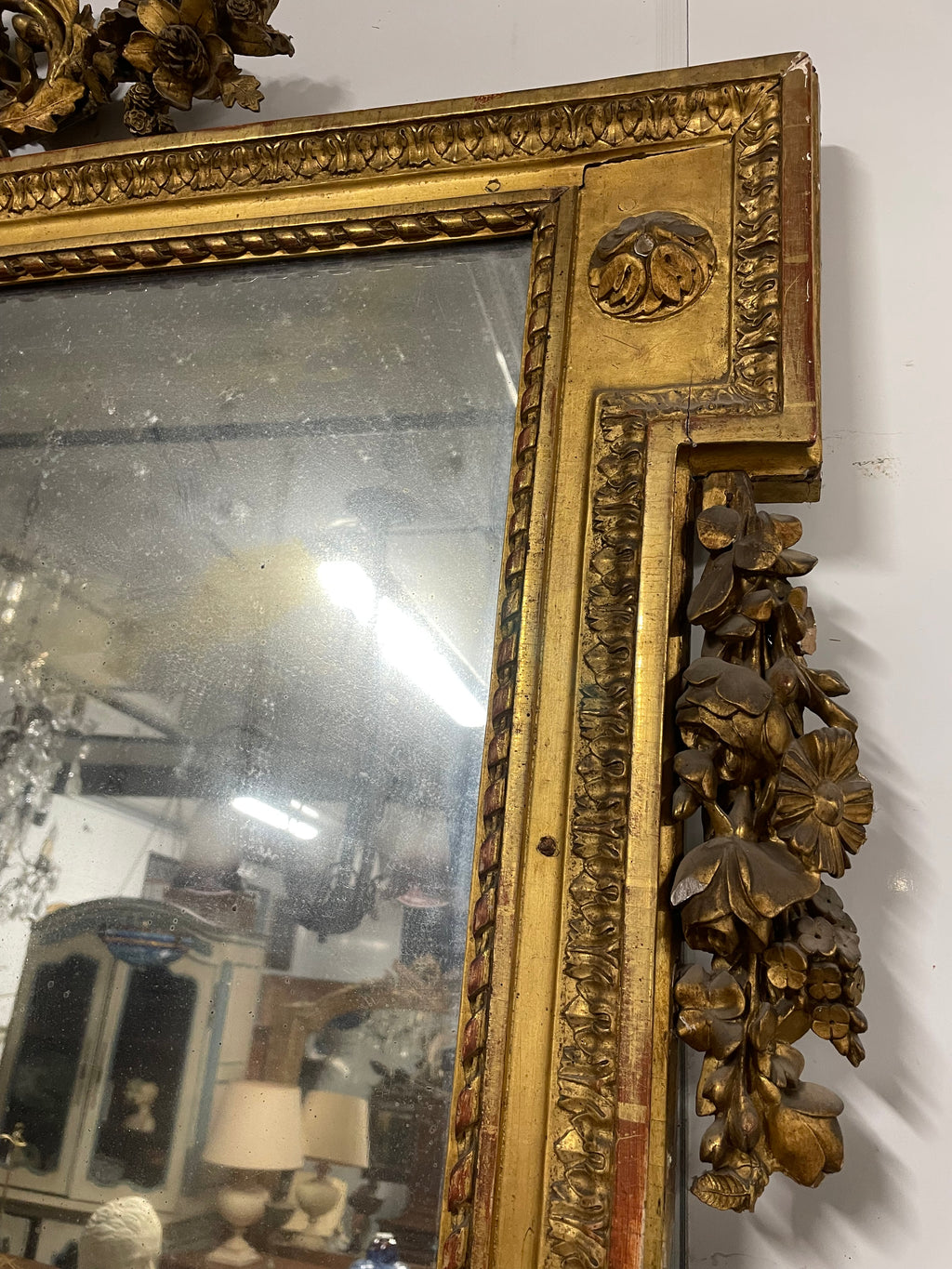 Miroir doré style Louis XVI