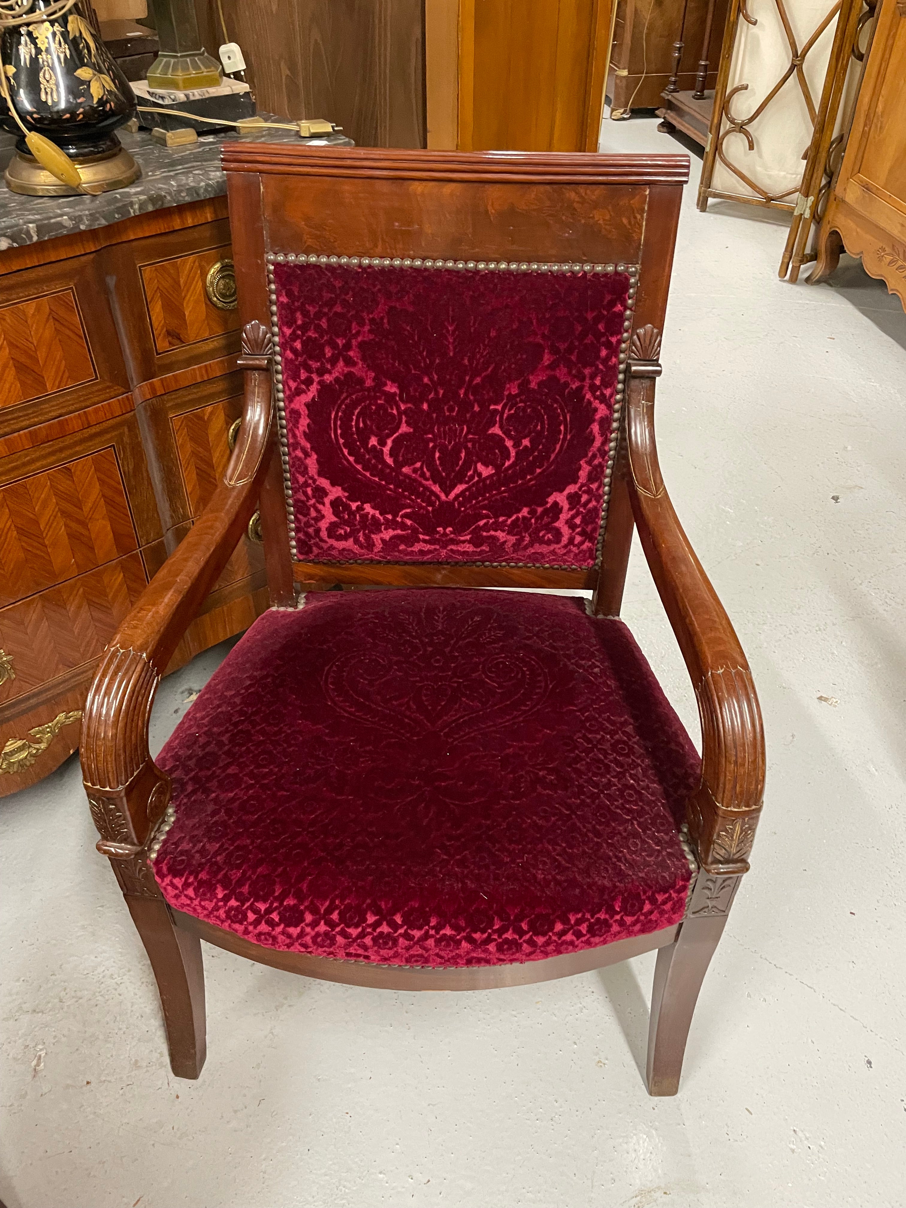 Paire de fauteuils restauration