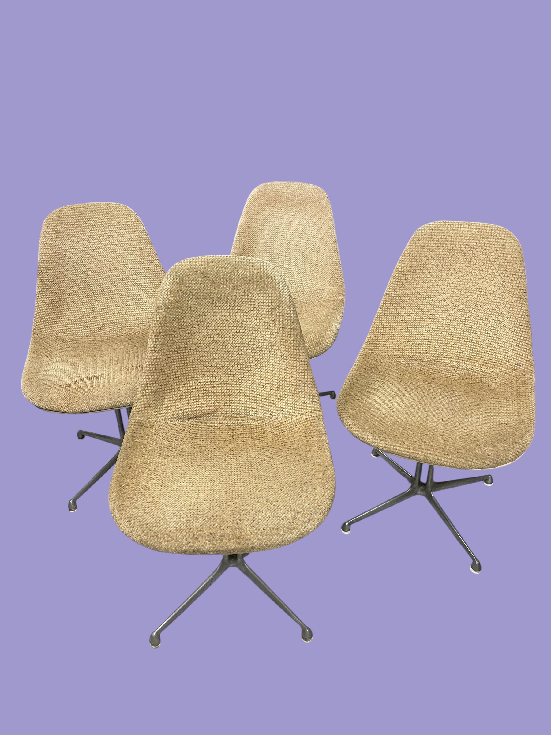 Set de 4 chaises Charles et Ray EAMES pour Herman Miller