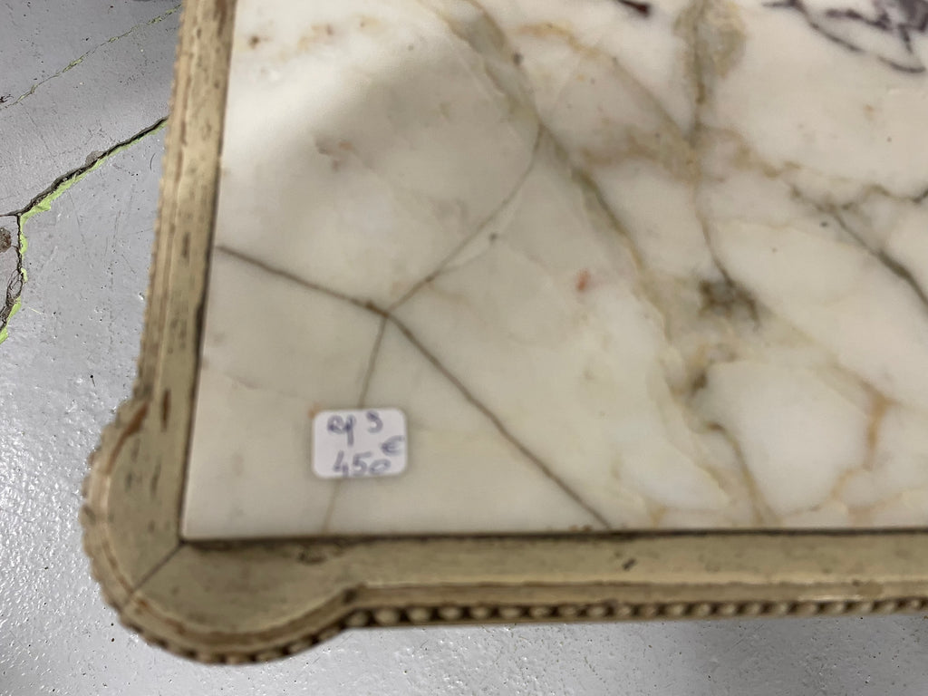 Petite table d’appoint en bois laqué de style Louis XVI