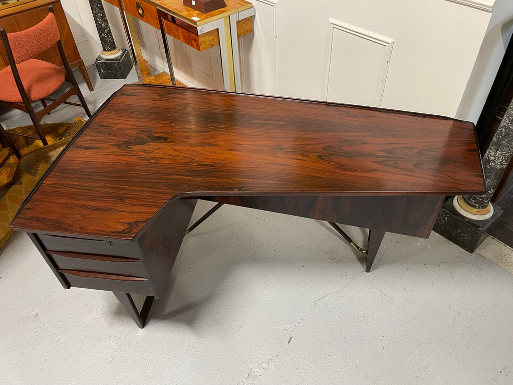 Bureau Boomerang par Peter Lovig Nielsen en Palissandre Danemark circa 1971